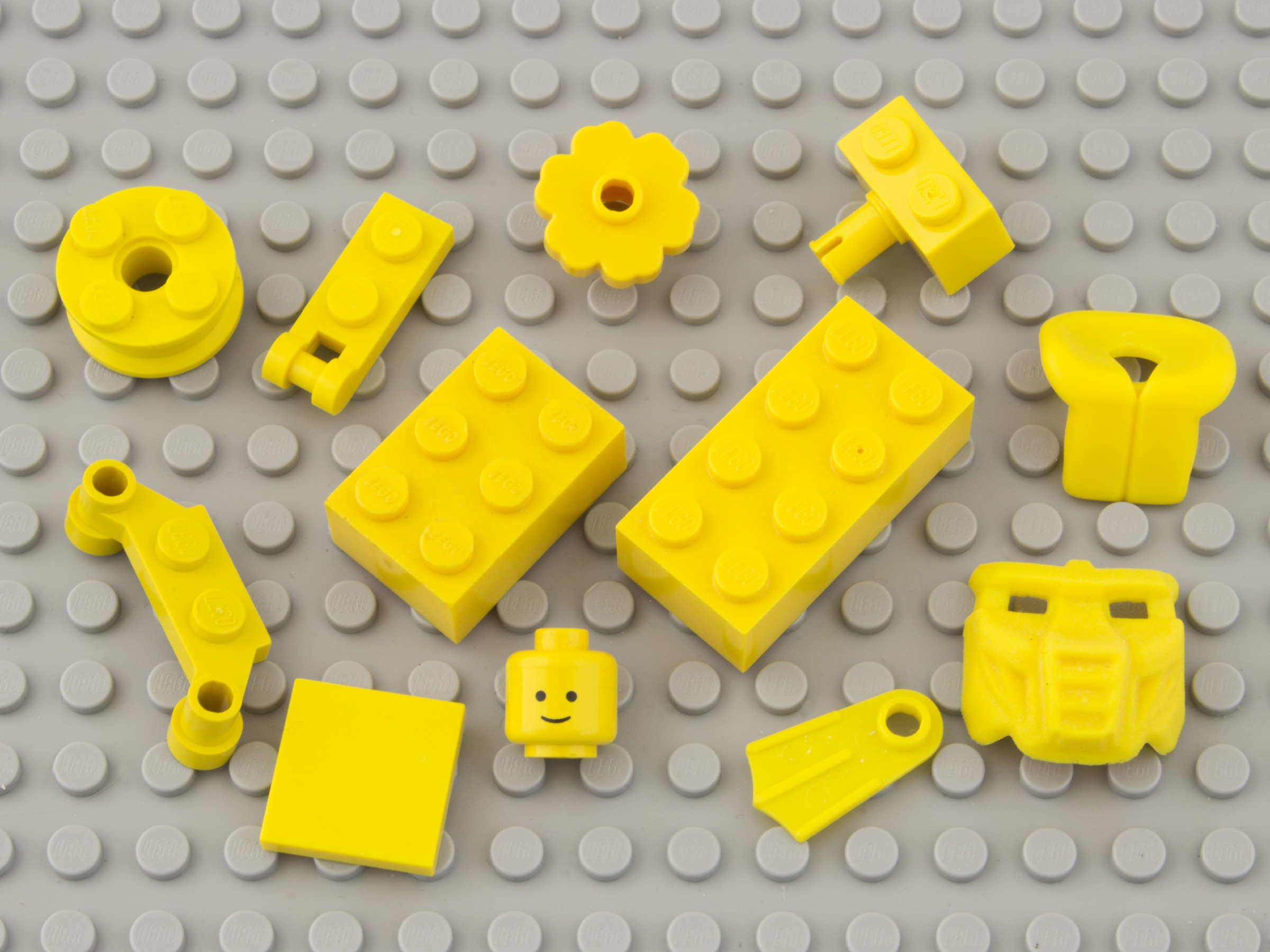 | LEGO set guide and database