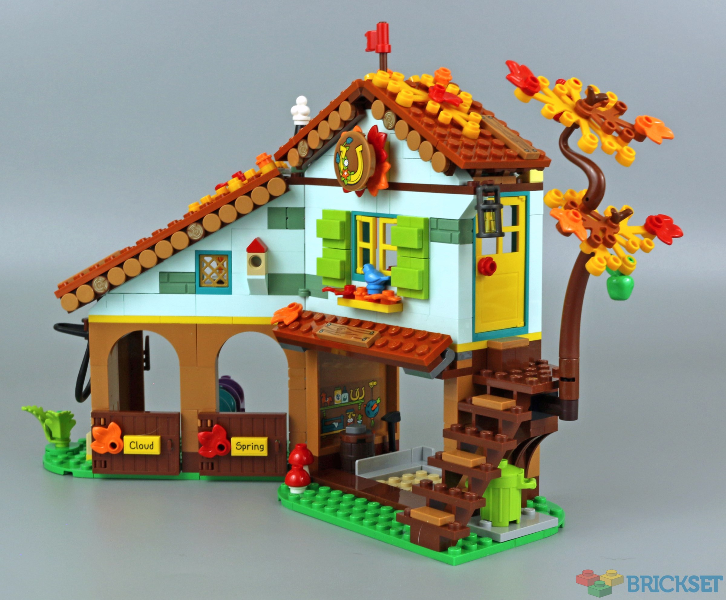 LEGO 41745 Autumn's Horse Stable review | Brickset