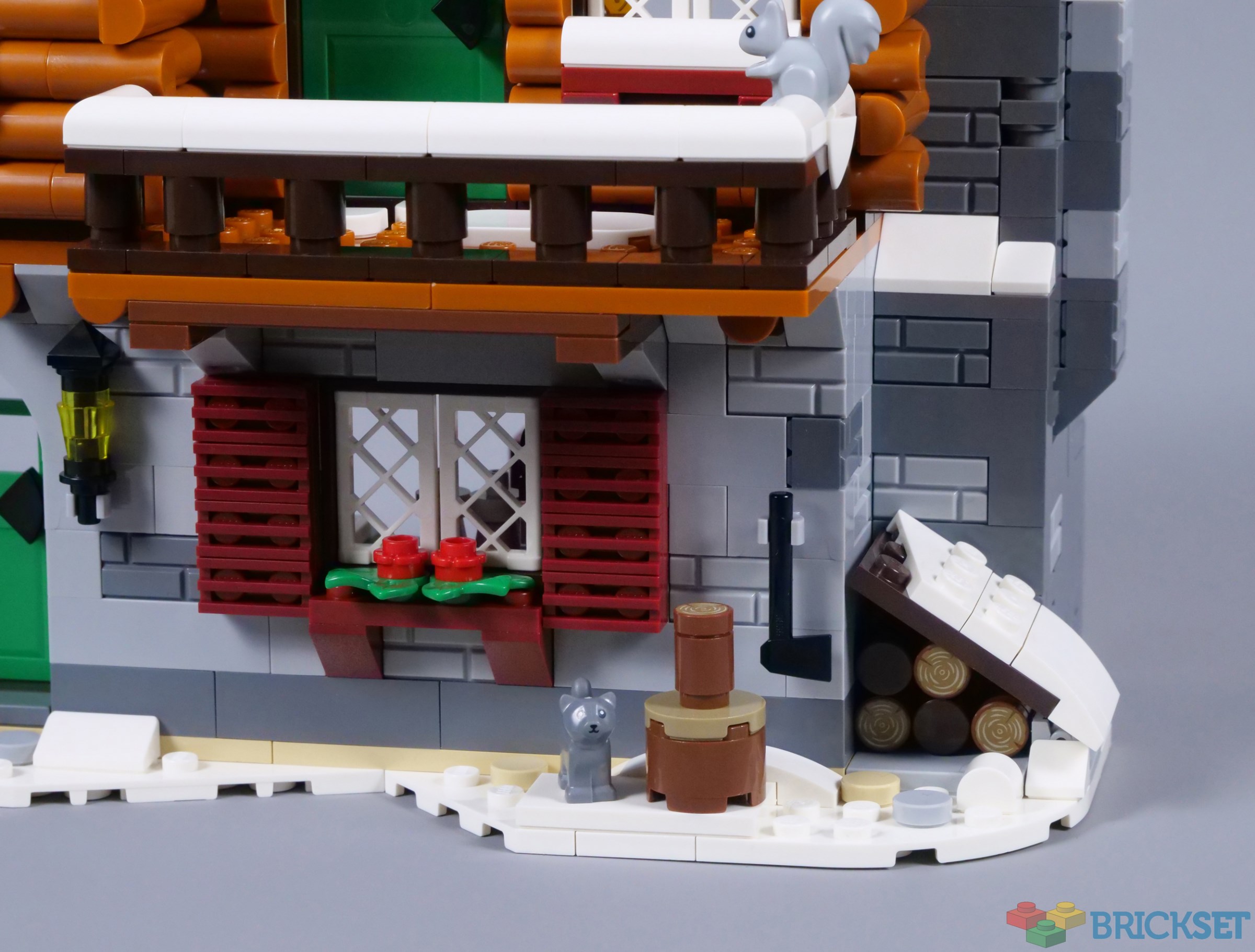 Review: #10325 Alpine Lodge (Winter Village) - BRICK ARCHITECT