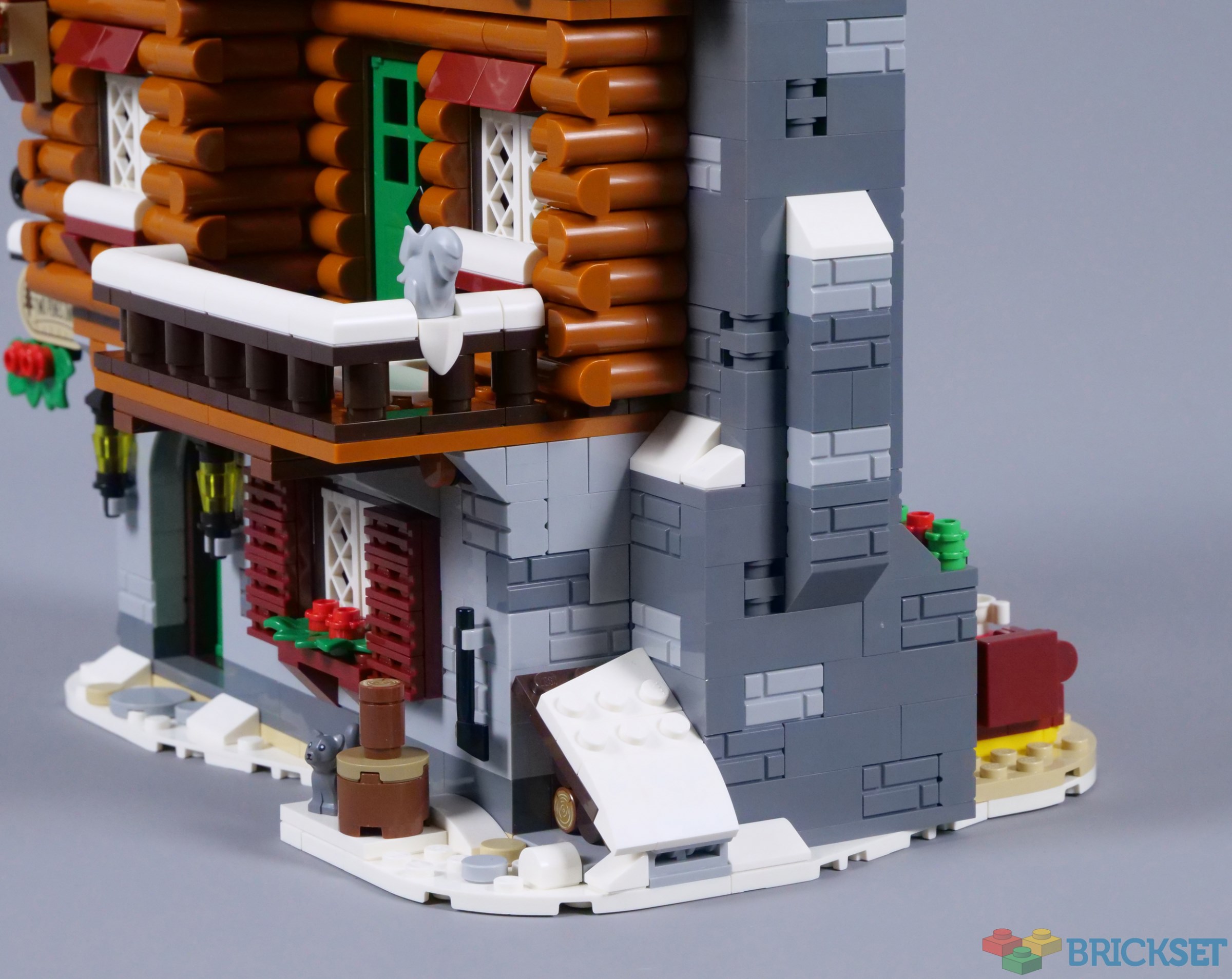 Review: #10325 Alpine Lodge (Winter Village) - BRICK ARCHITECT