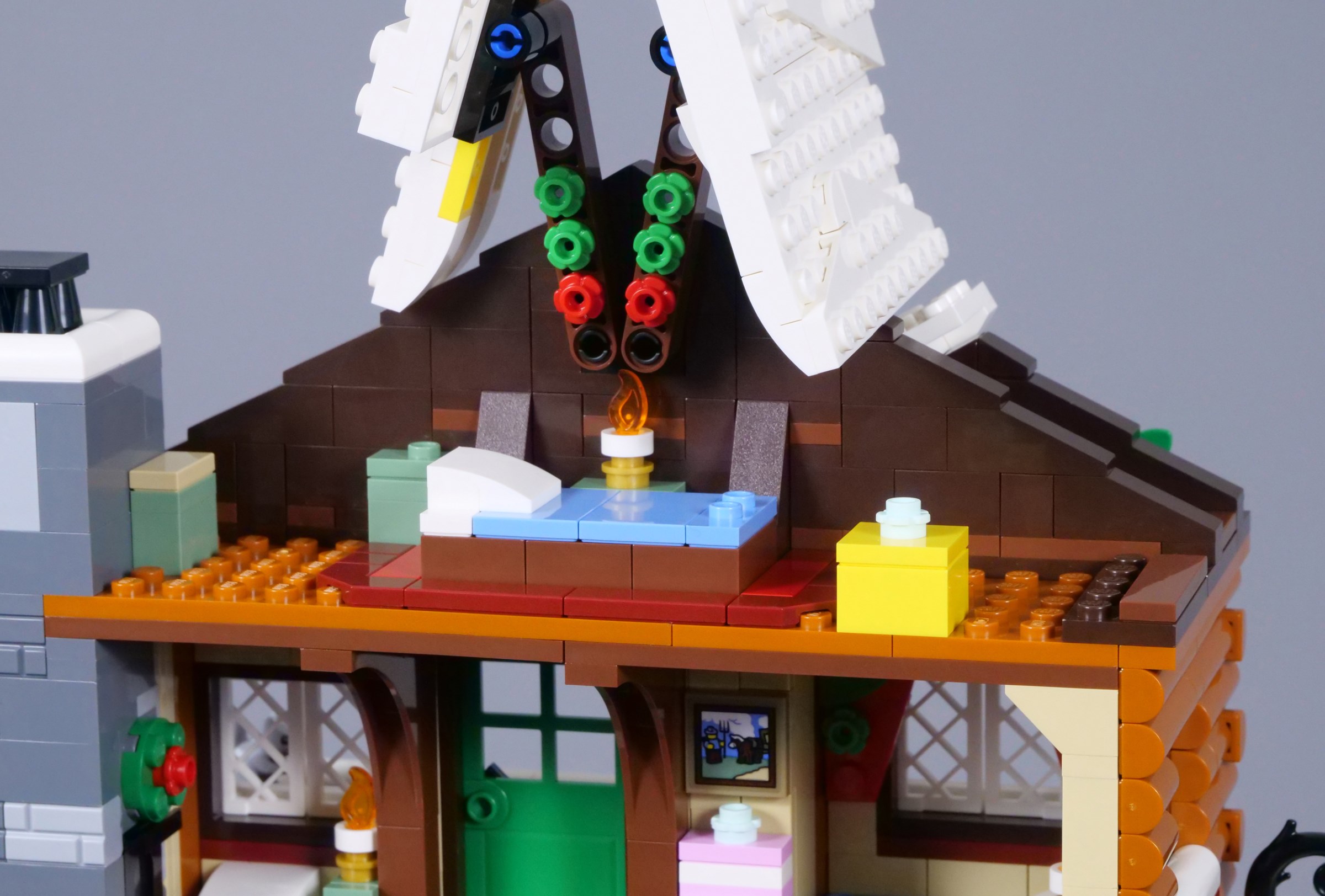 Review: #10325 Alpine Lodge (Winter Village) - BRICK ARCHITECT