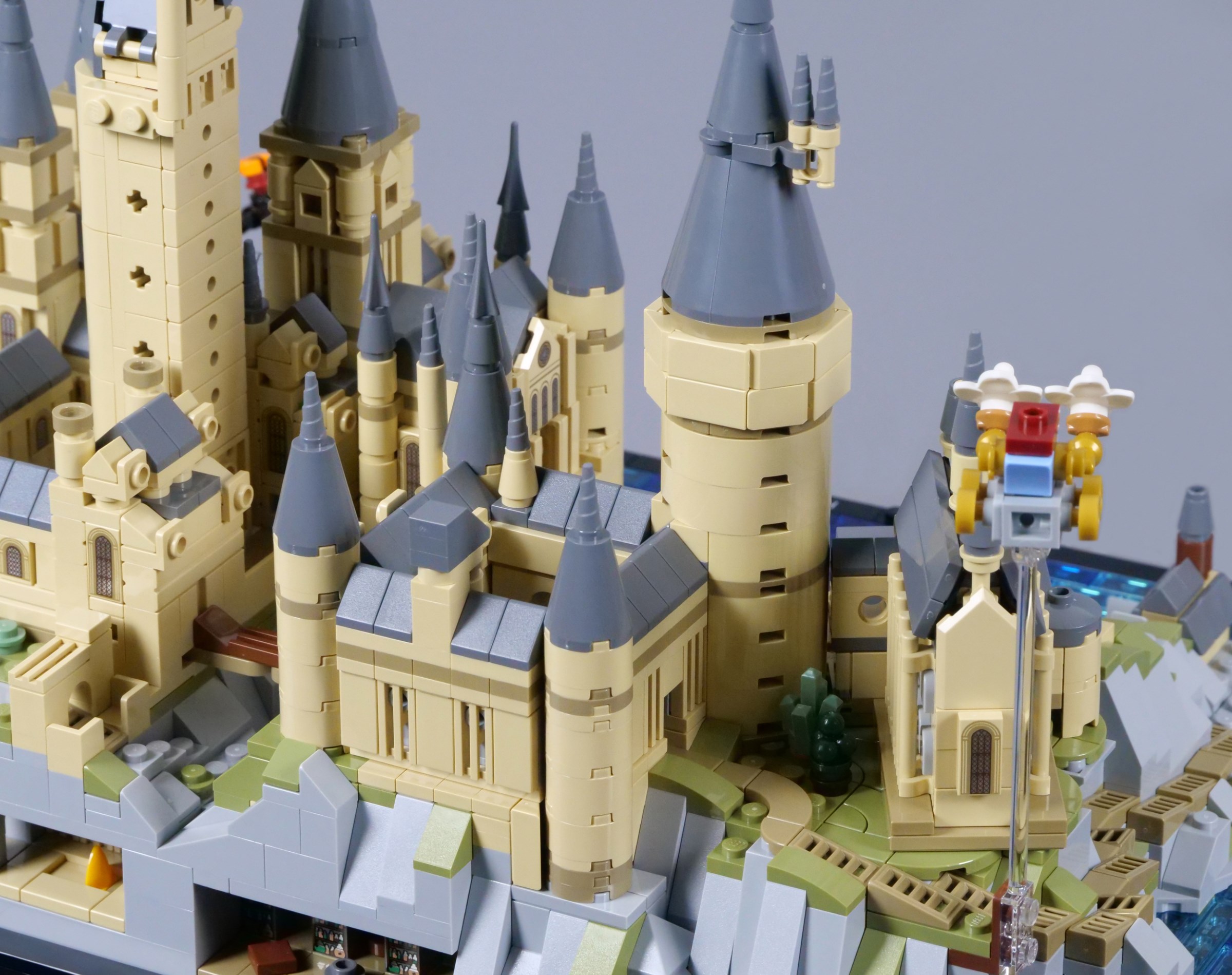 LEGO 76419 Hogwarts Castle and Grounds is a feature-packed compact model  inspired by LEGO Architecture - Jay's Brick Blog