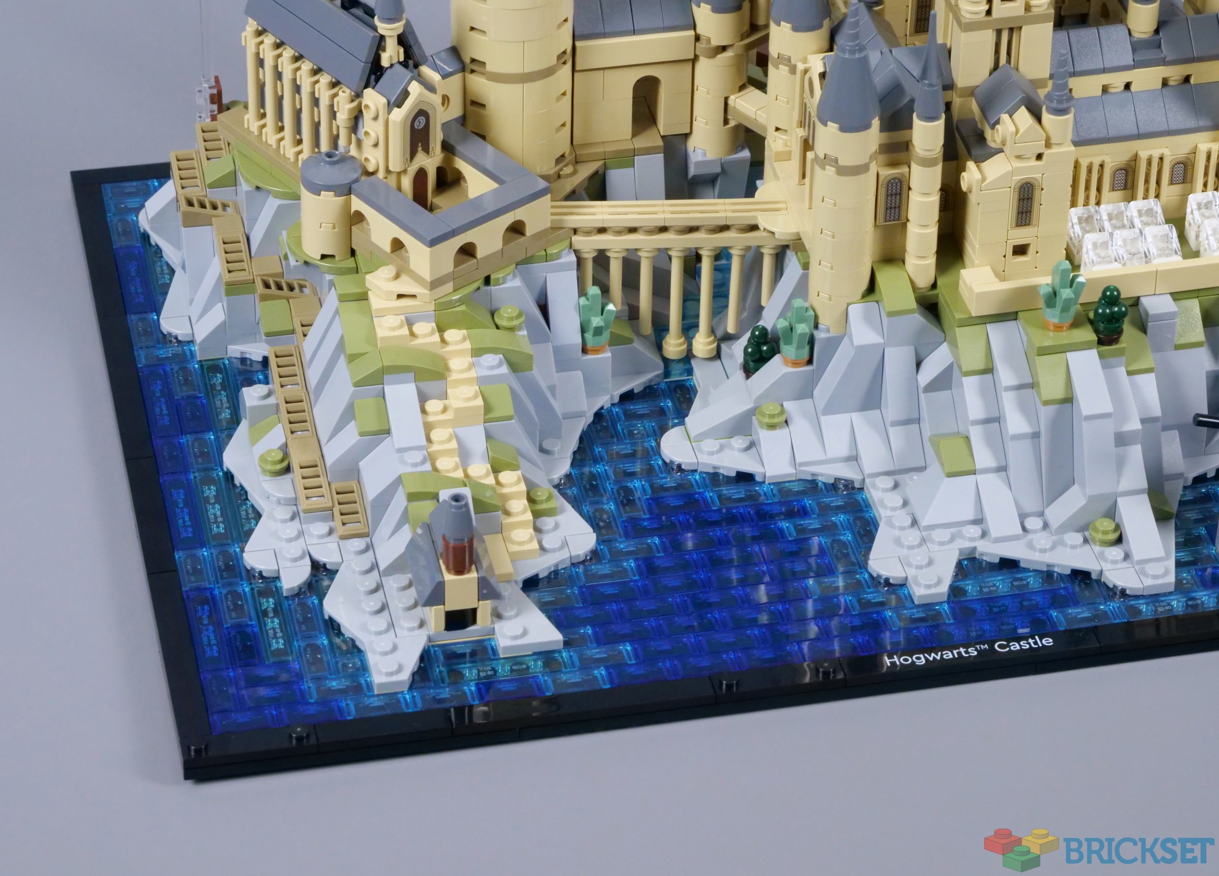 Lego Hogwarts Castle and Grounds review