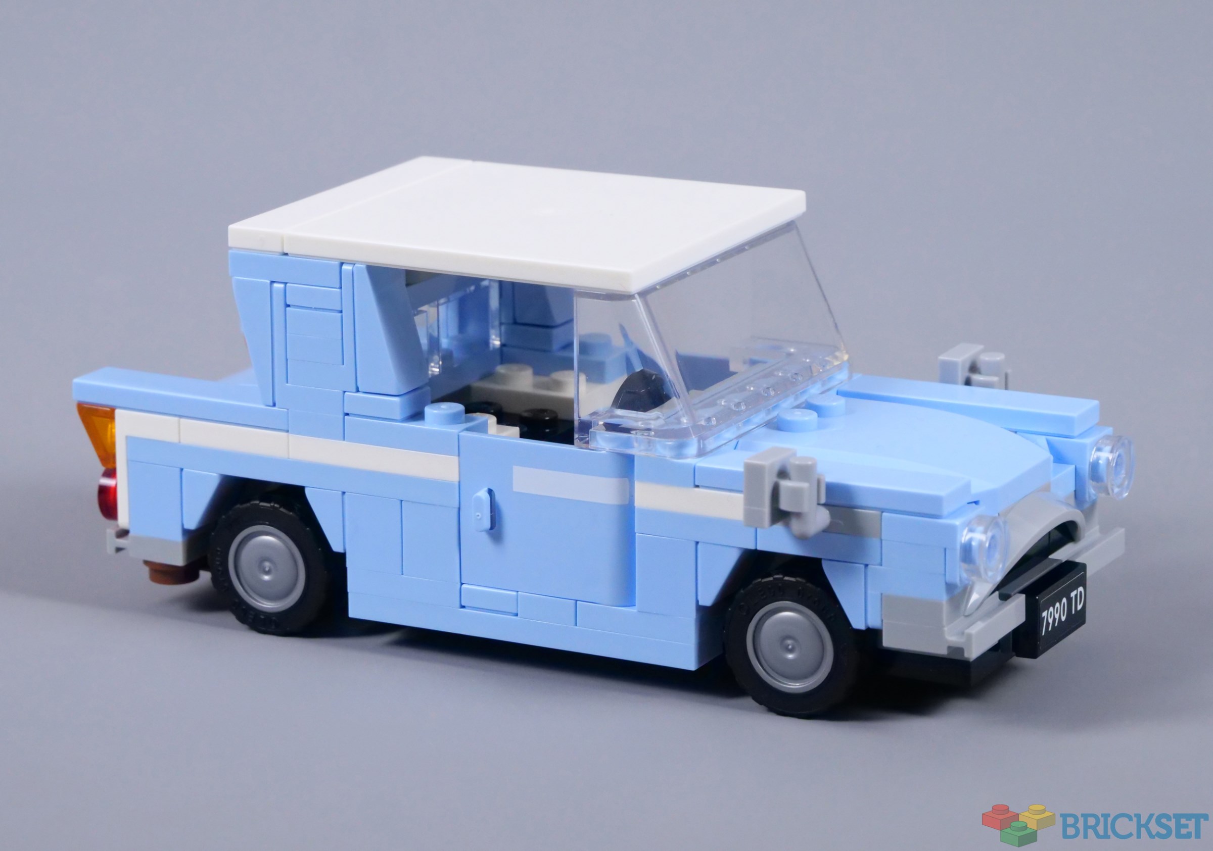 LEGO 76424 Flying Ford Anglia review | Brickset