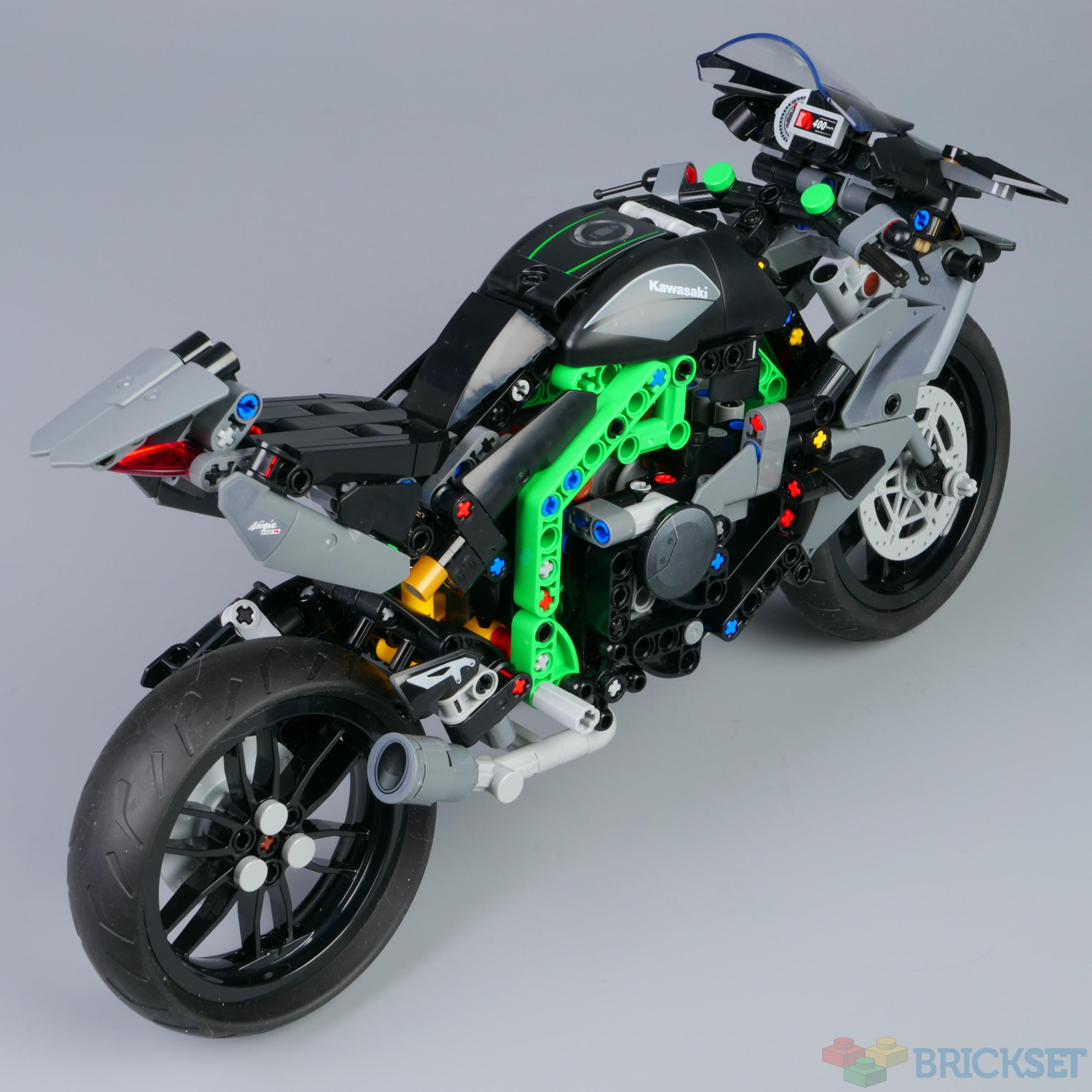 LEGO 42170 Kawasaki Ninja H2R review | Brickset