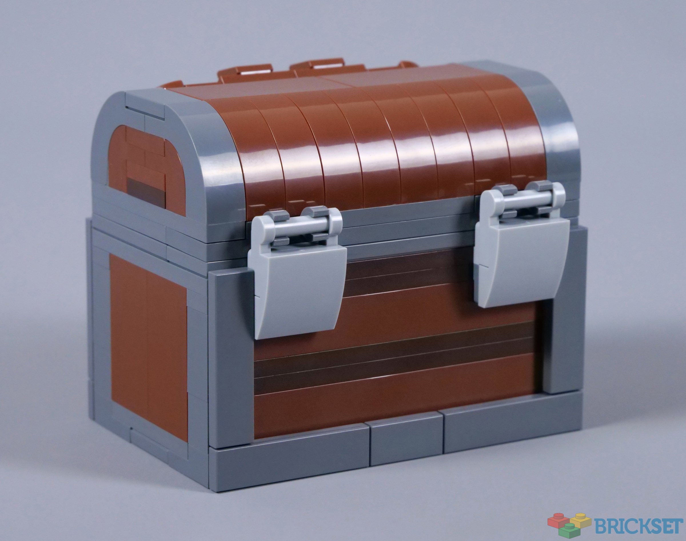 LEGO 5008325 Dungeons & Dragons Mimic Dice Box review | Brickset