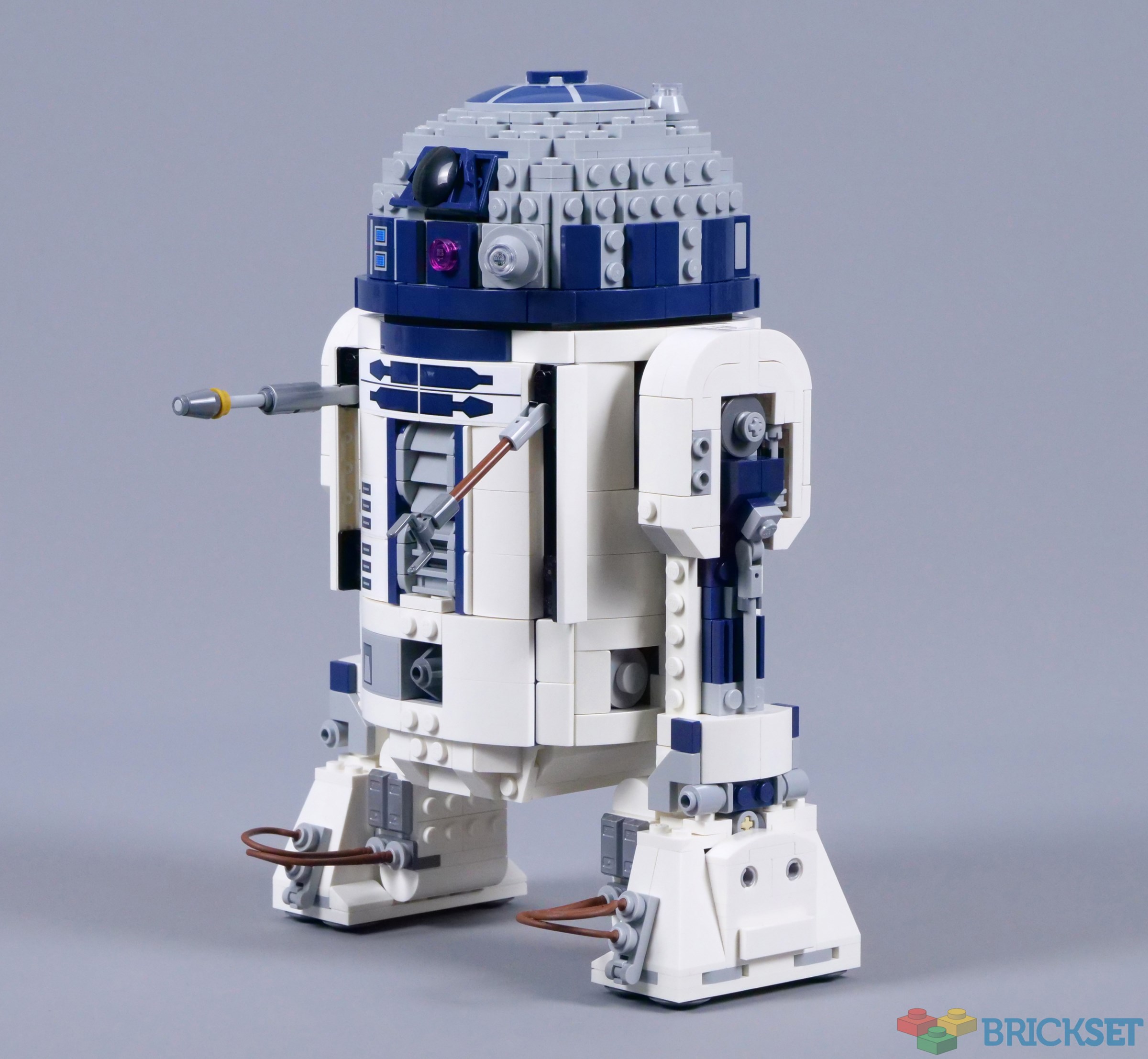 LEGO 75379 R2-D2 review | Brickset