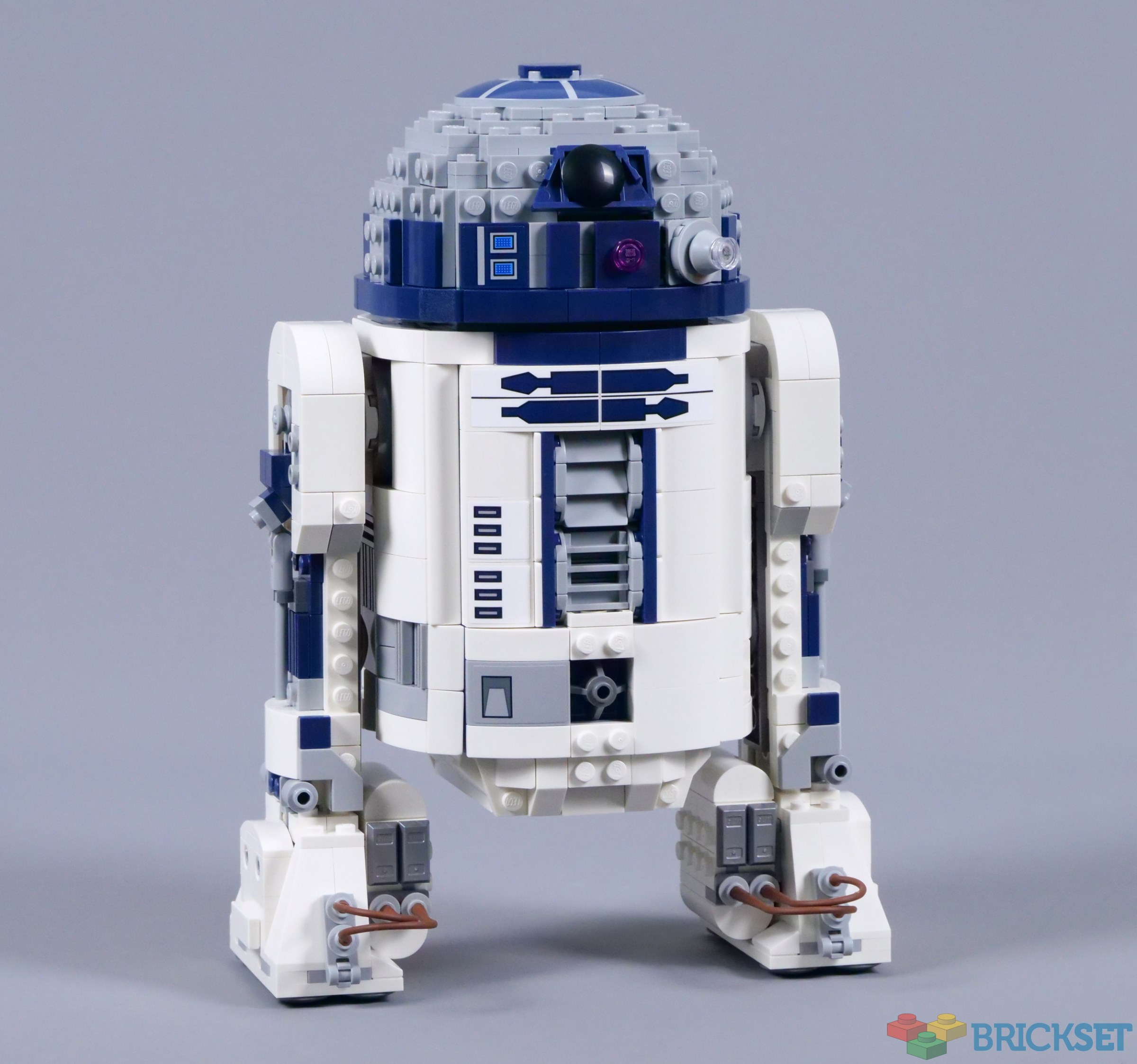 LEGO 75379 R2-D2 review | Brickset