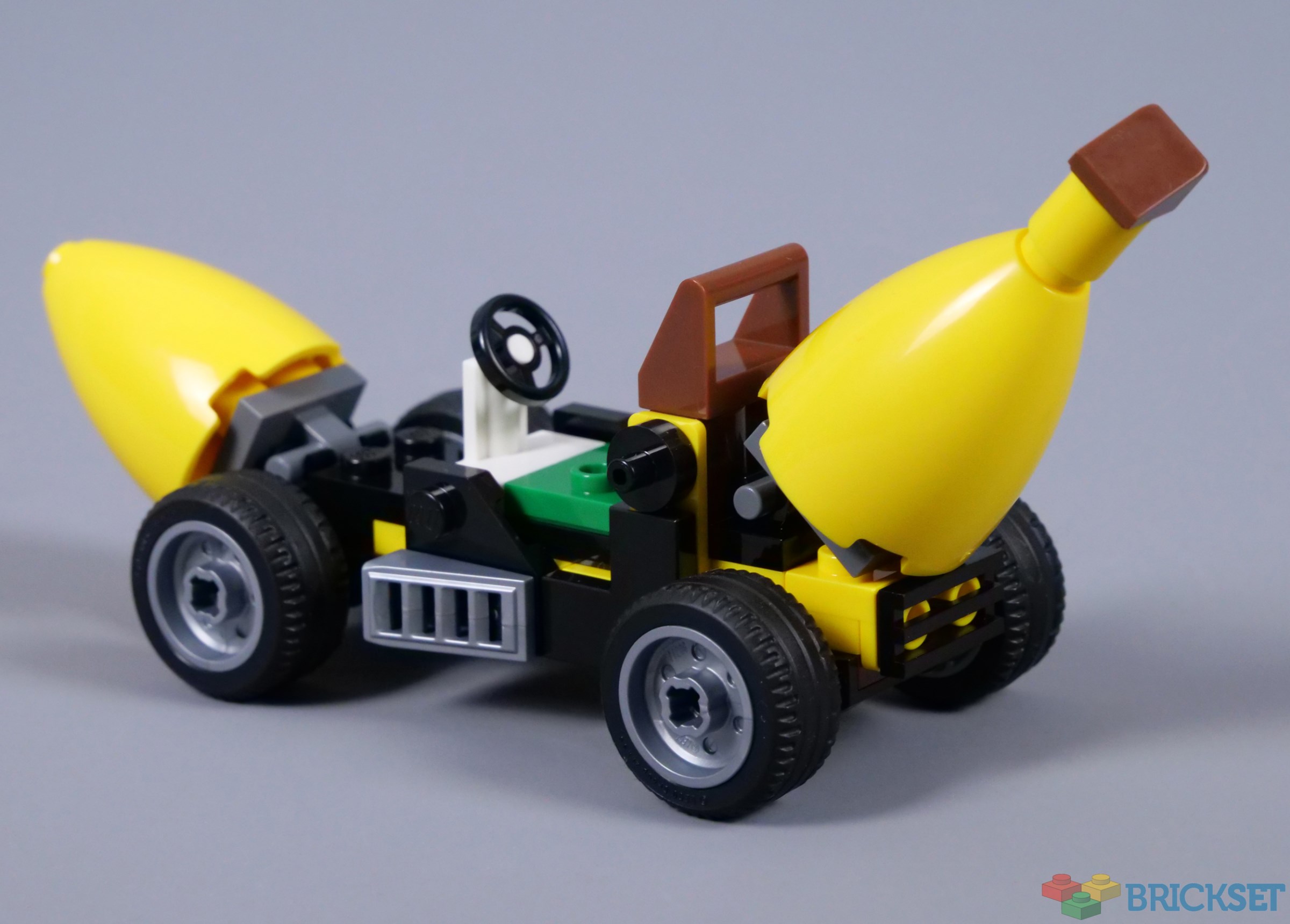 LEGO 75580 Minions and Banana Car review | Brickset