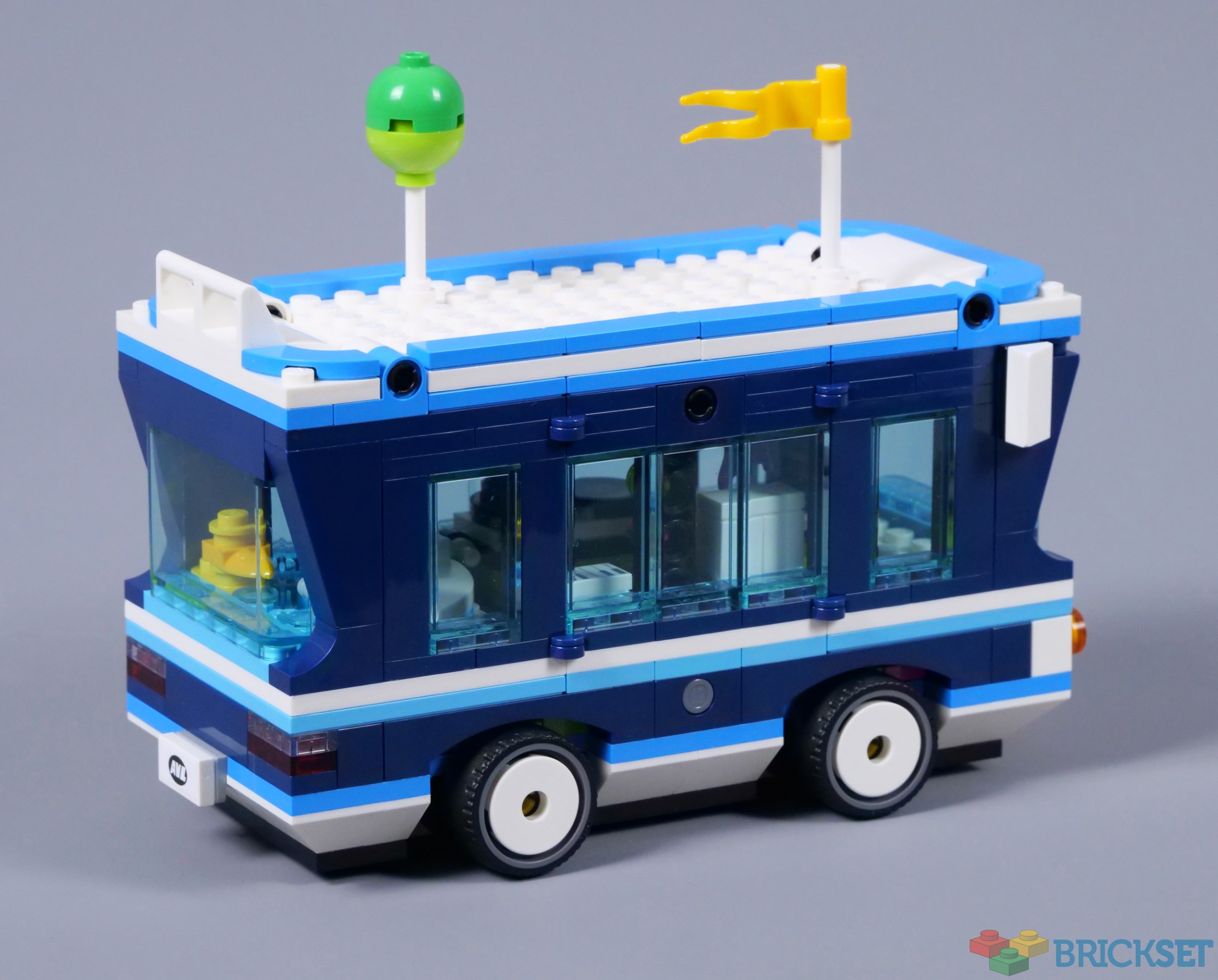 LEGO 75581 Minions' Music Party Bus review | Brickset