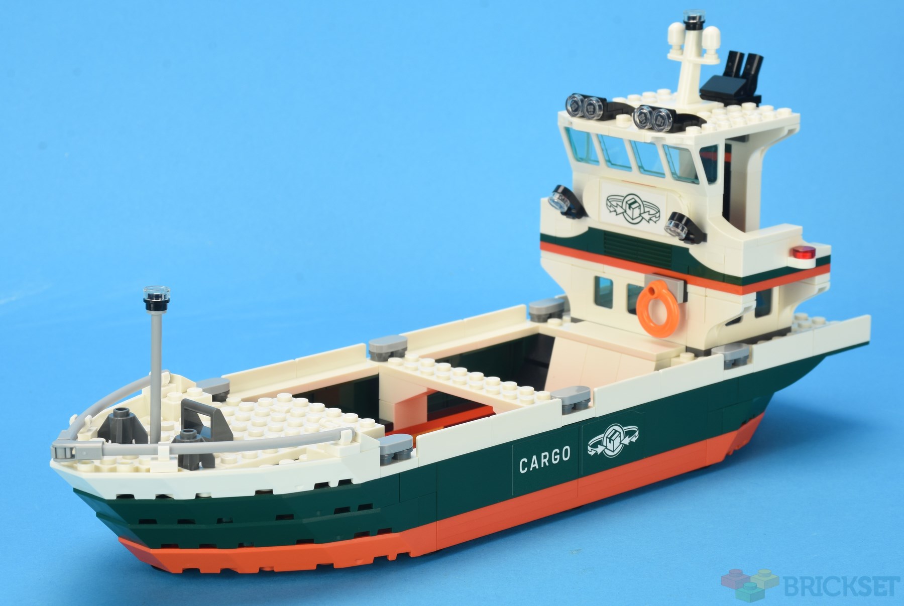 LEGO 60422 Seaside Harbour with Cargo Ship review Brickset