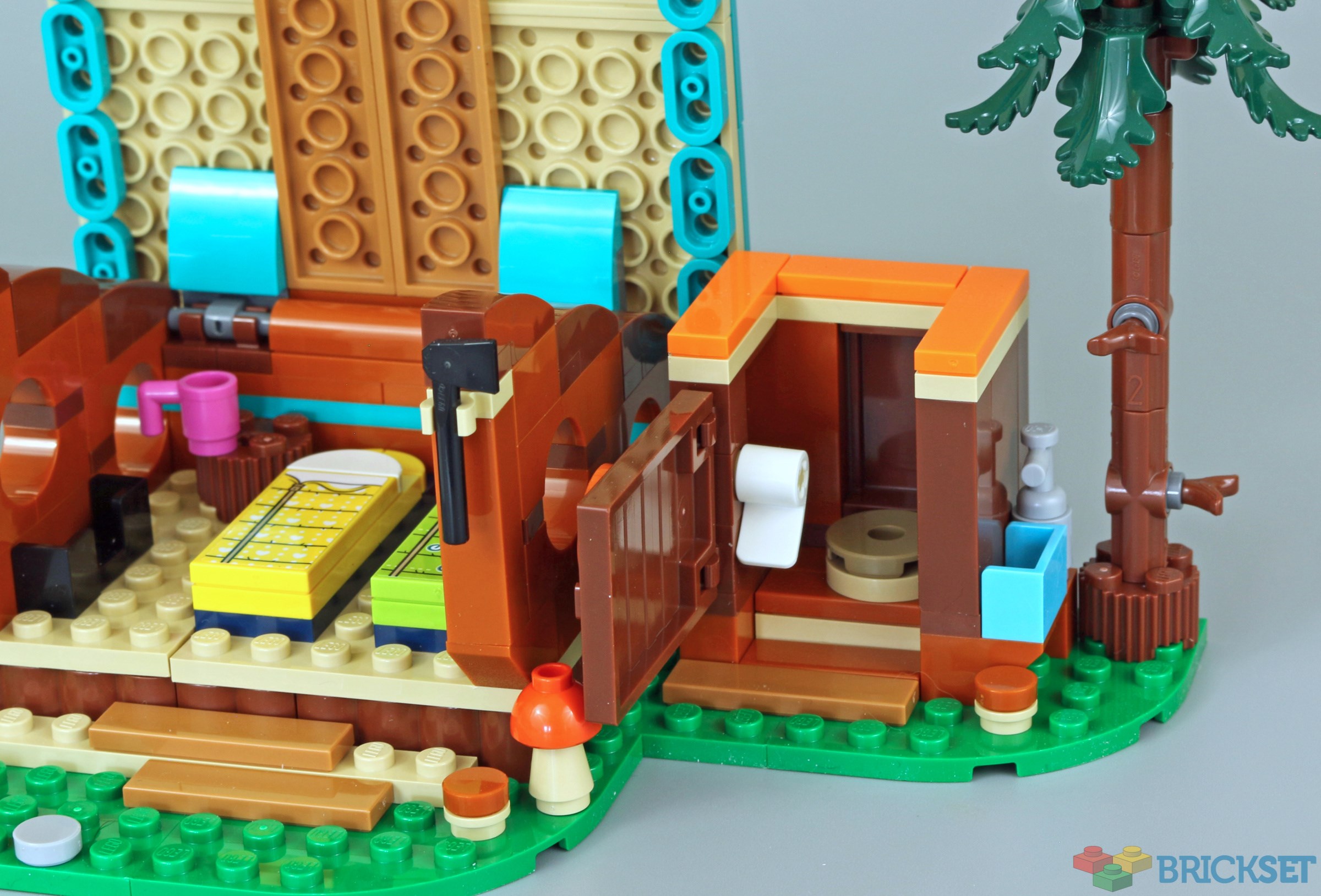 LEGO 42624 Adventure Camp Cozy Cabins review | Brickset LEGO 42624 Adventure Camp Cozy Cabins review | Brickset