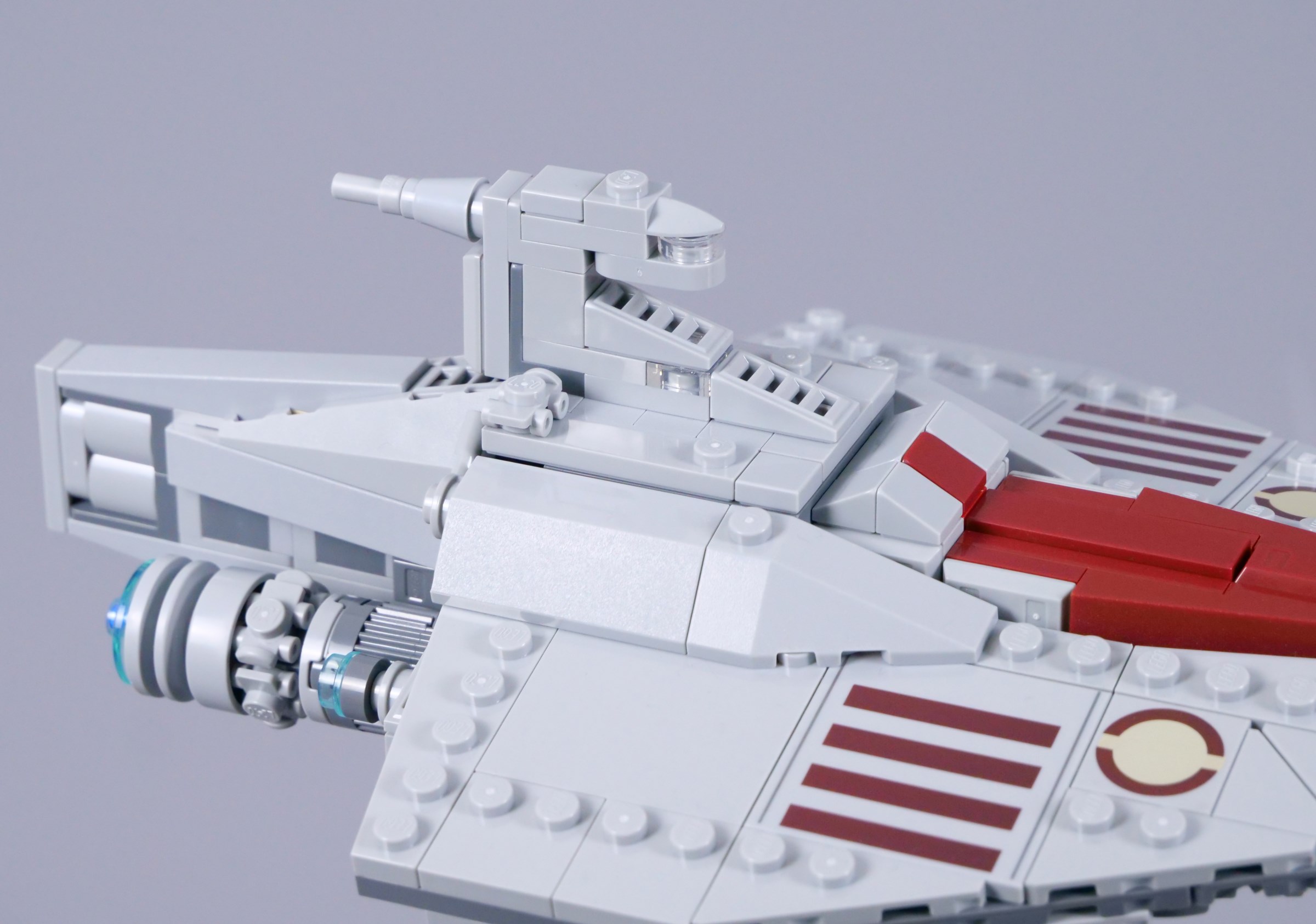 LEGO 75404 Acclamator-class Assault Ship review | Brickset