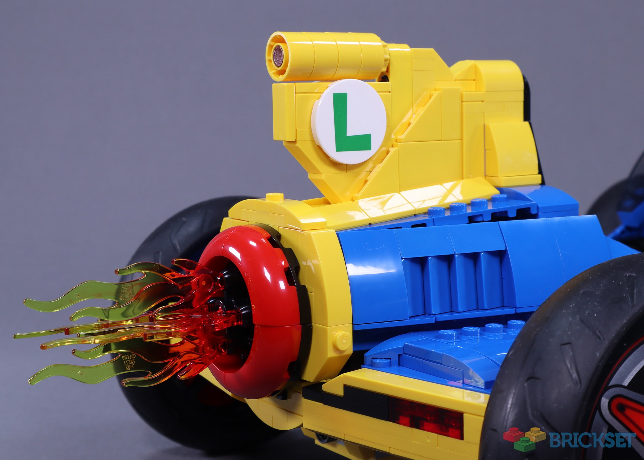 LEGO Super Mario 72050 Mario Kart - Luigi & Mach 8 review | Brickset