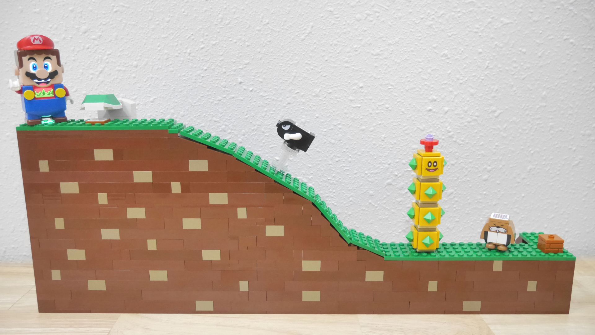 Lego Super Mario looks like a brick-building video game come to life - CNET