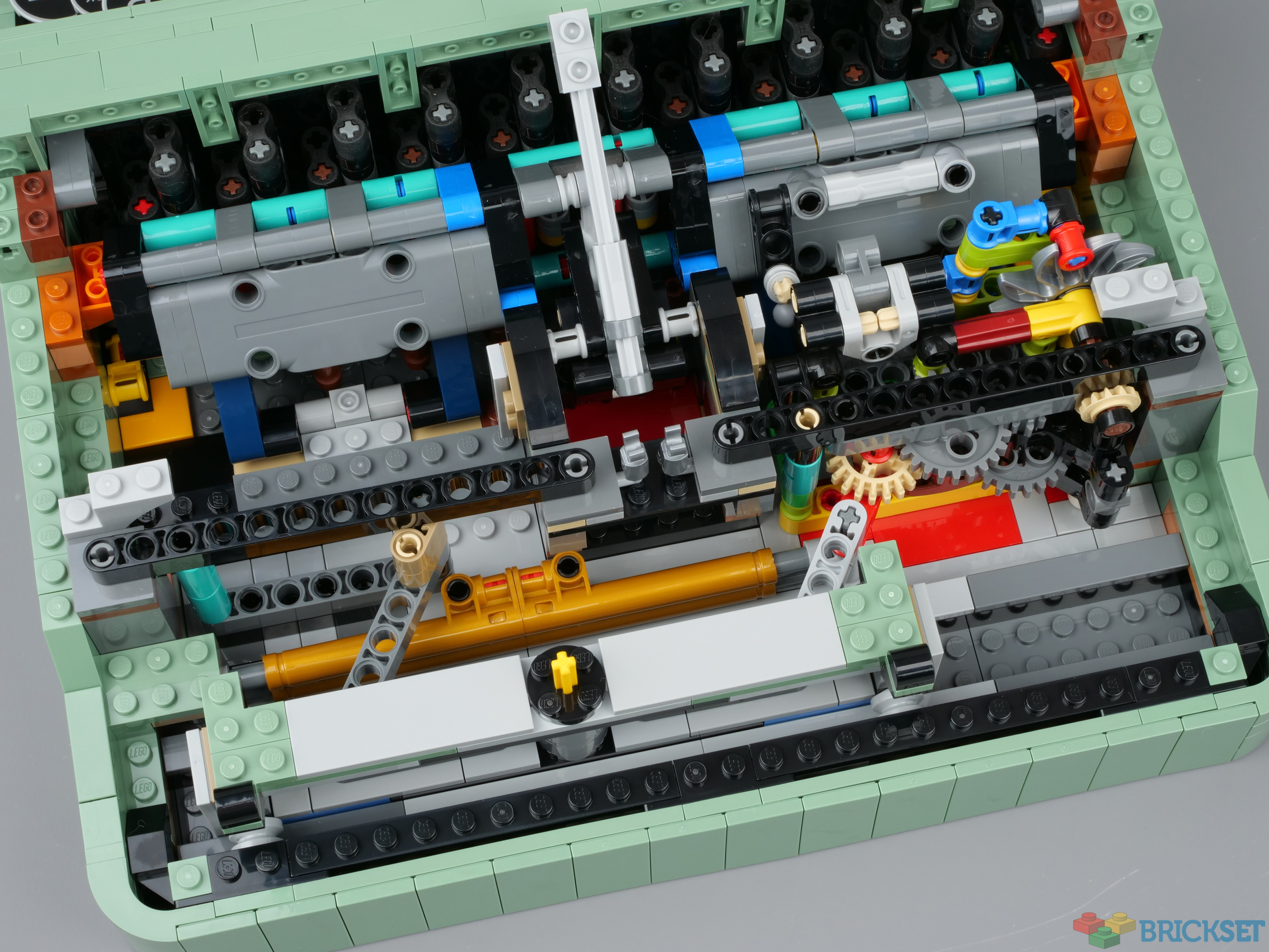 LEGO 21327 Typewriter review | Brickset