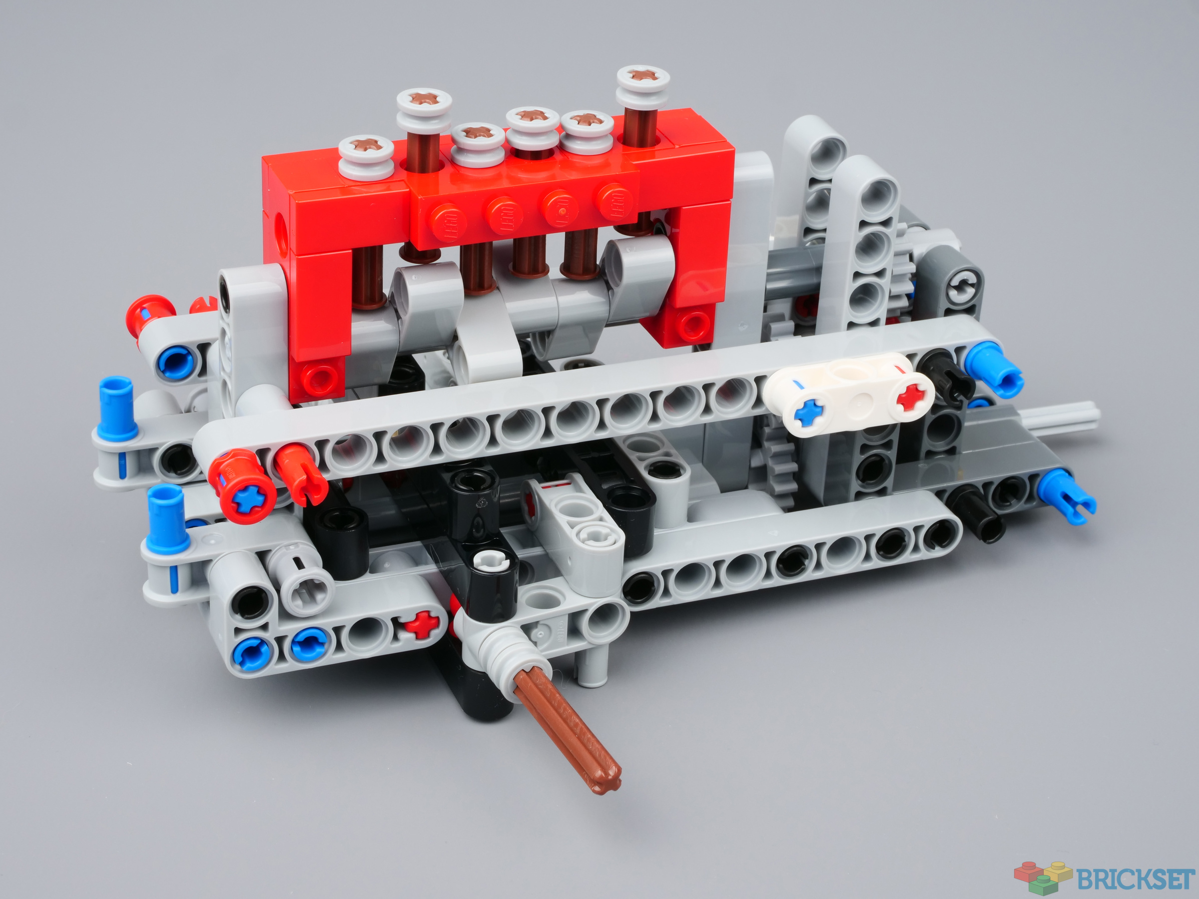 LEGO 42128 Heavy-Duty Tow review | Brickset