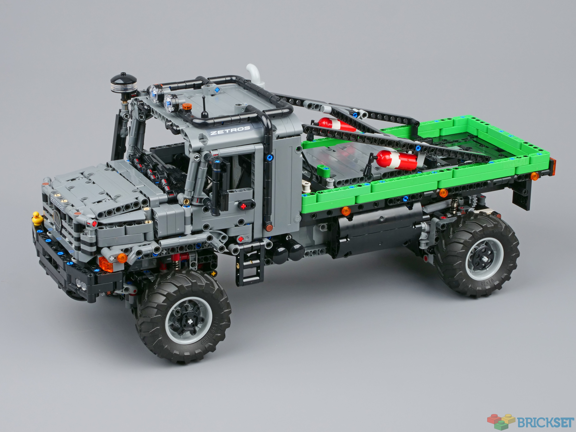 LEGO 42129 4x4 Mercedes Benz Zetros Trial Truck review |