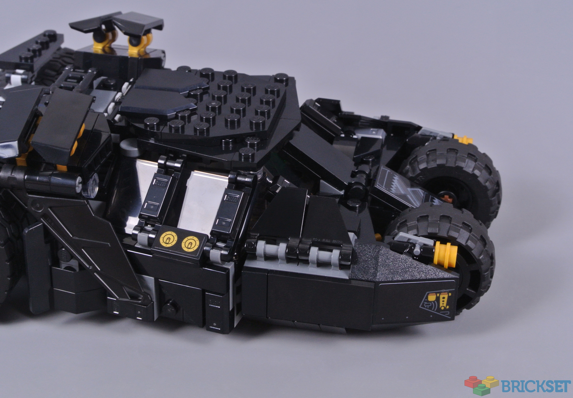 Minecraft - How To Build The Dark Knight Tumbler 