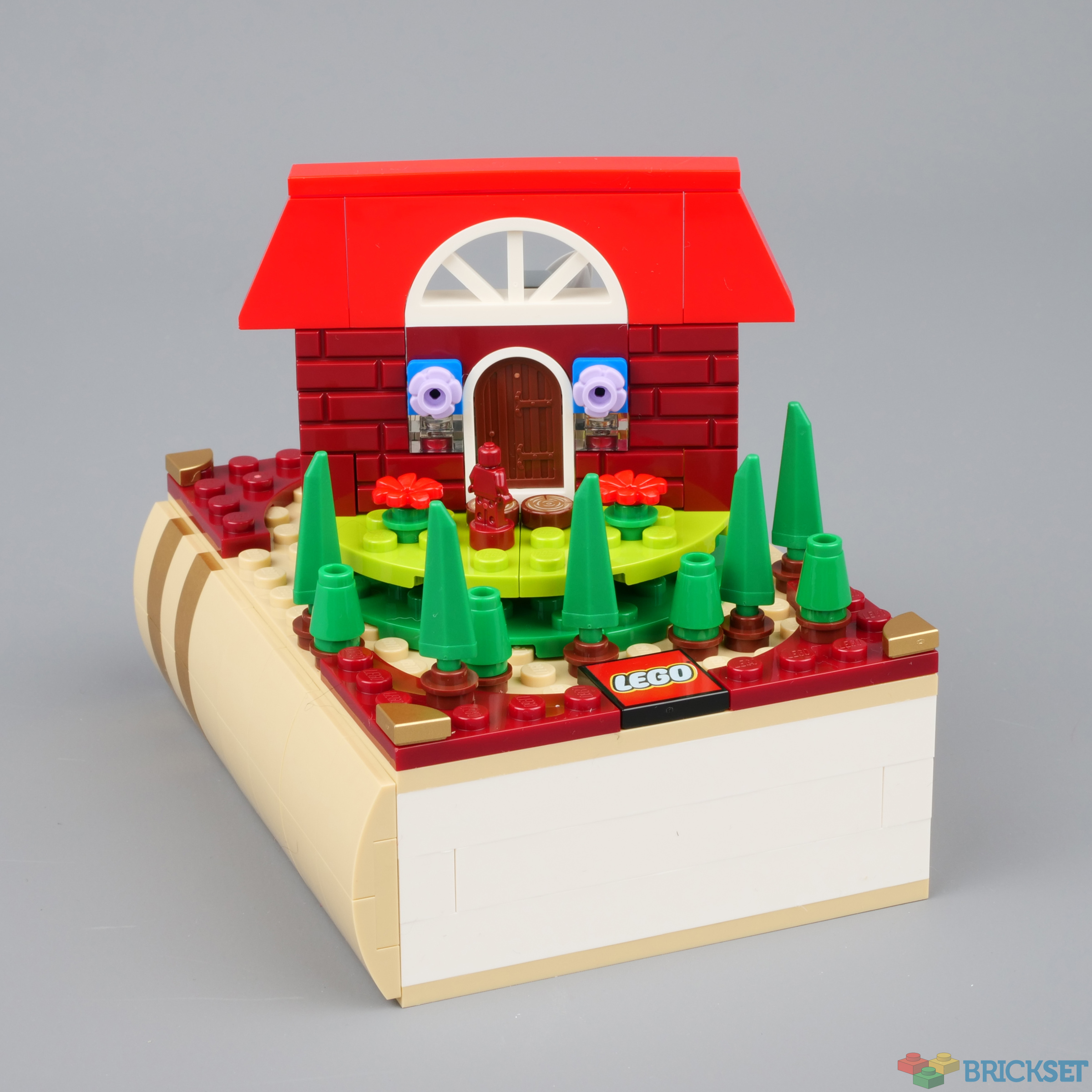 Lego little red riding hood