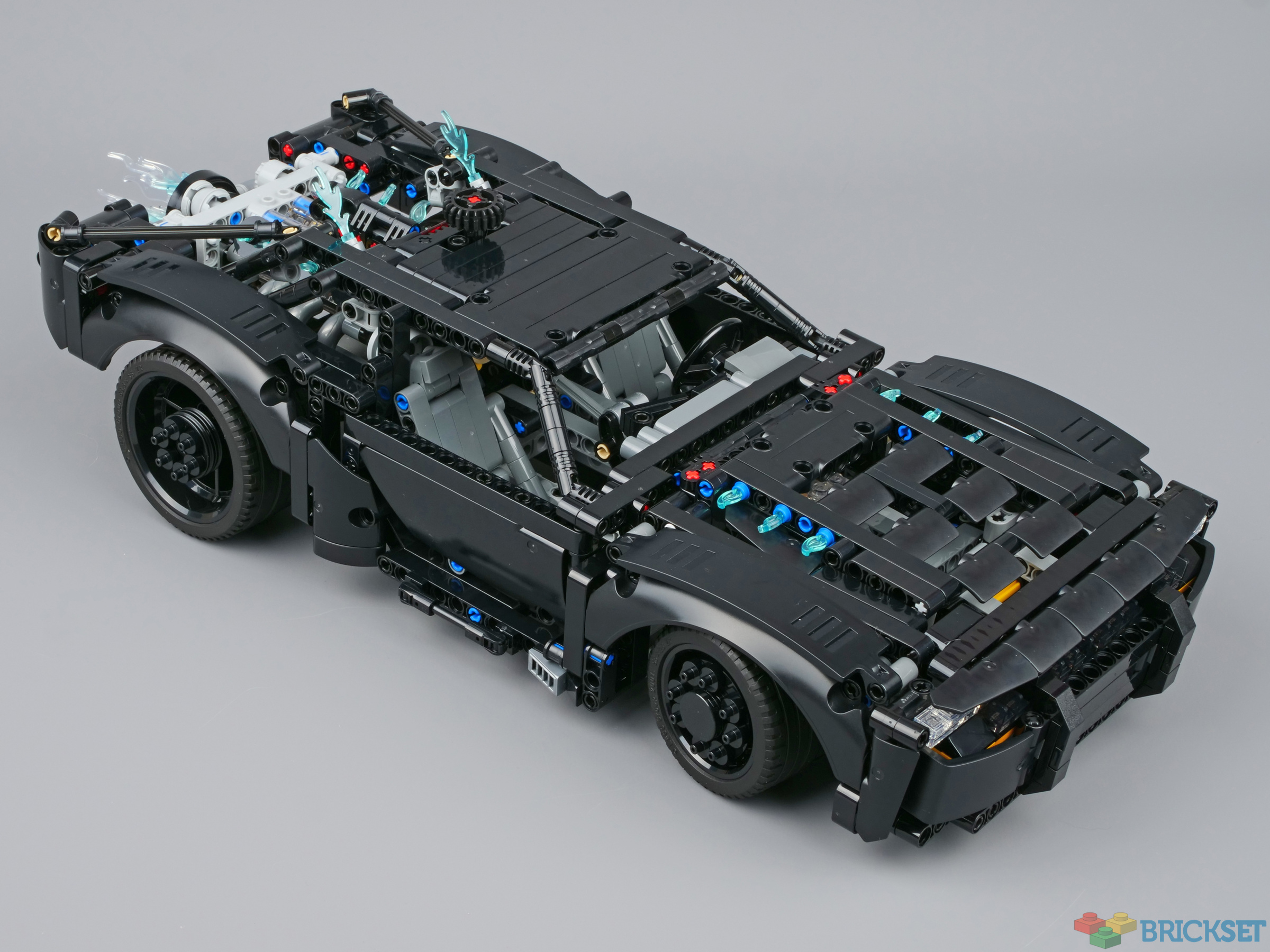 LEGO 42127: The Batman - Batmobile: In-depth Review, Speed Build & Parts  List 