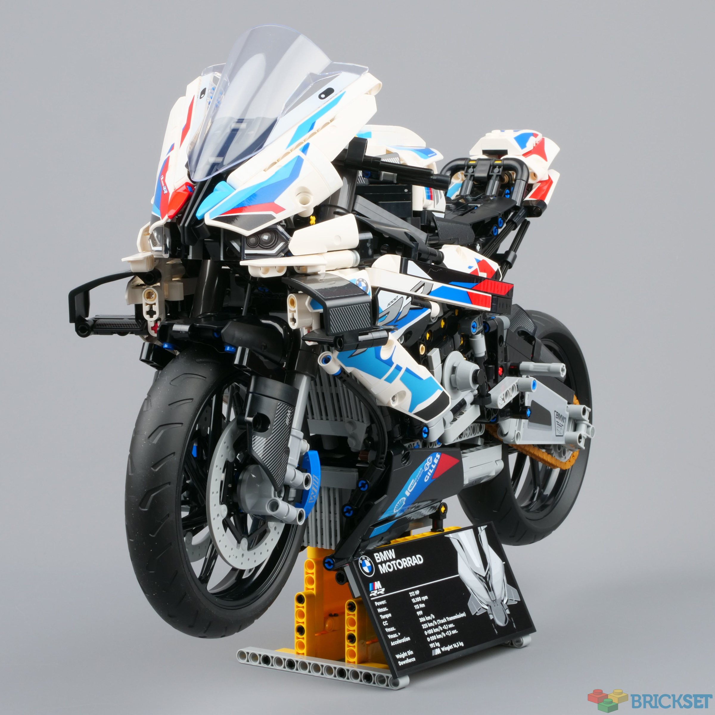LEGO Technic 42130 BMW M 1000 RR Review - That Brick Site