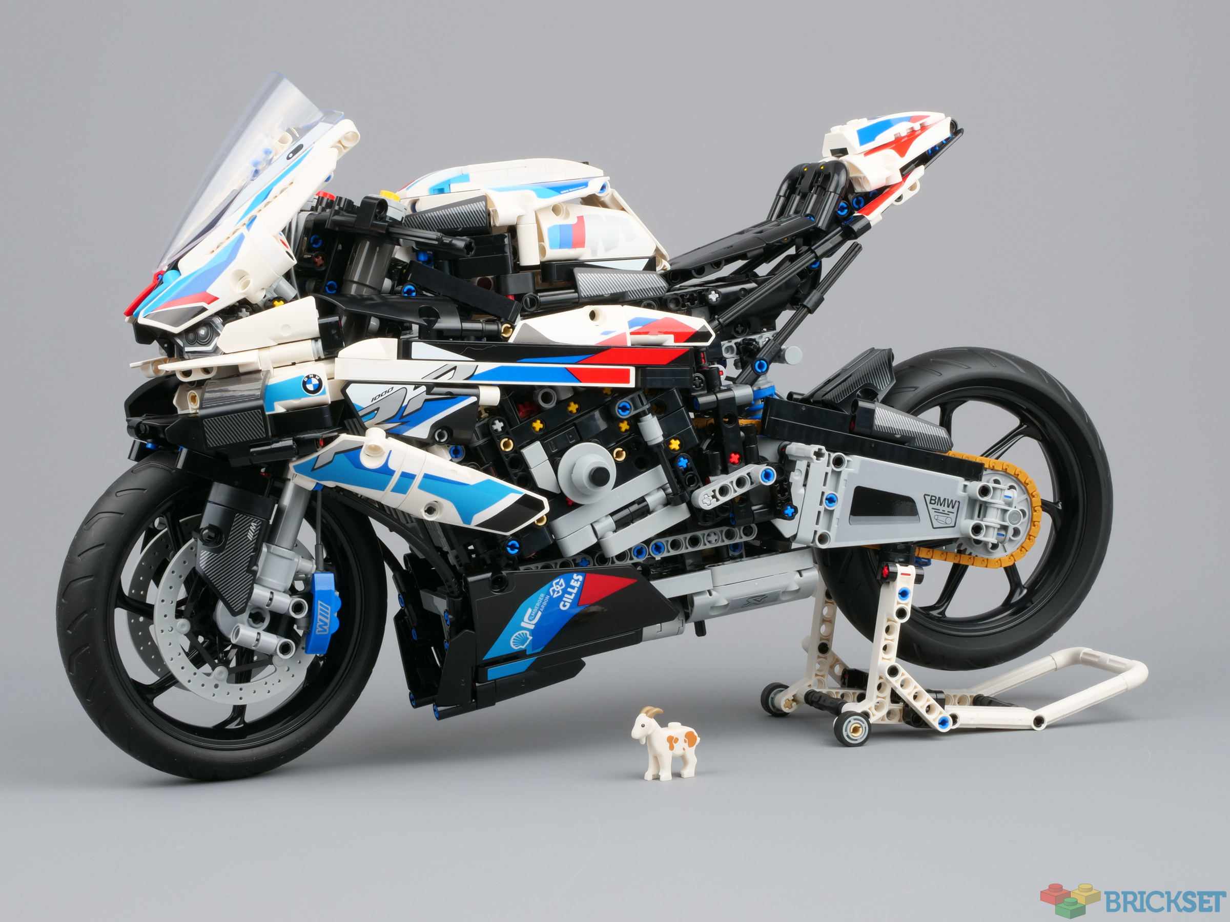 Behold the new Lego Batmobile - CNET