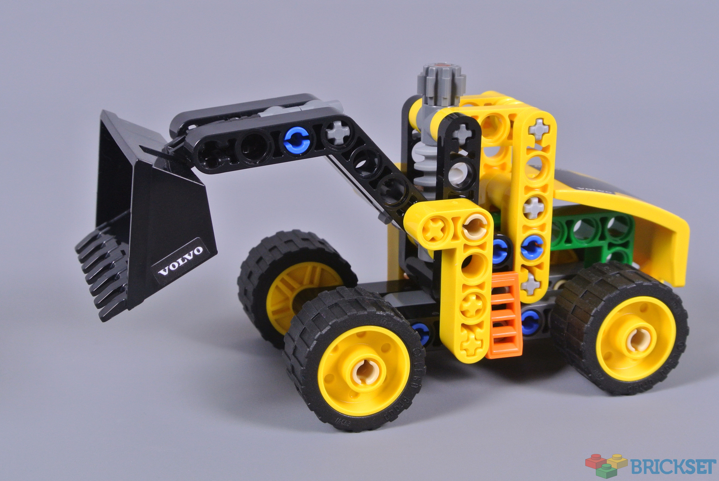 LEGO Technic Volvo Wheel Loader