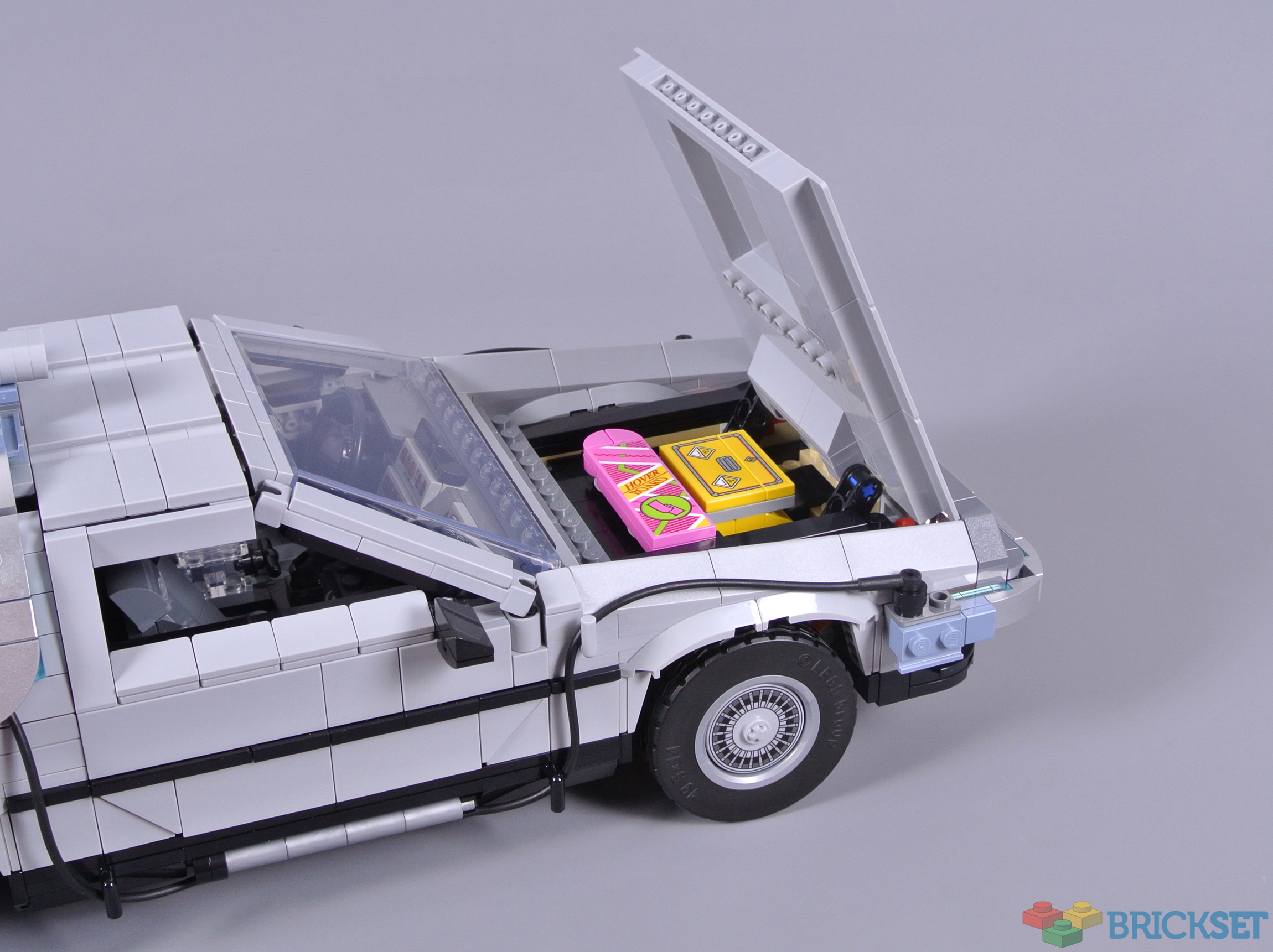 Review LEGO 10300 Back to the Future Time Machine : la DeLorean de