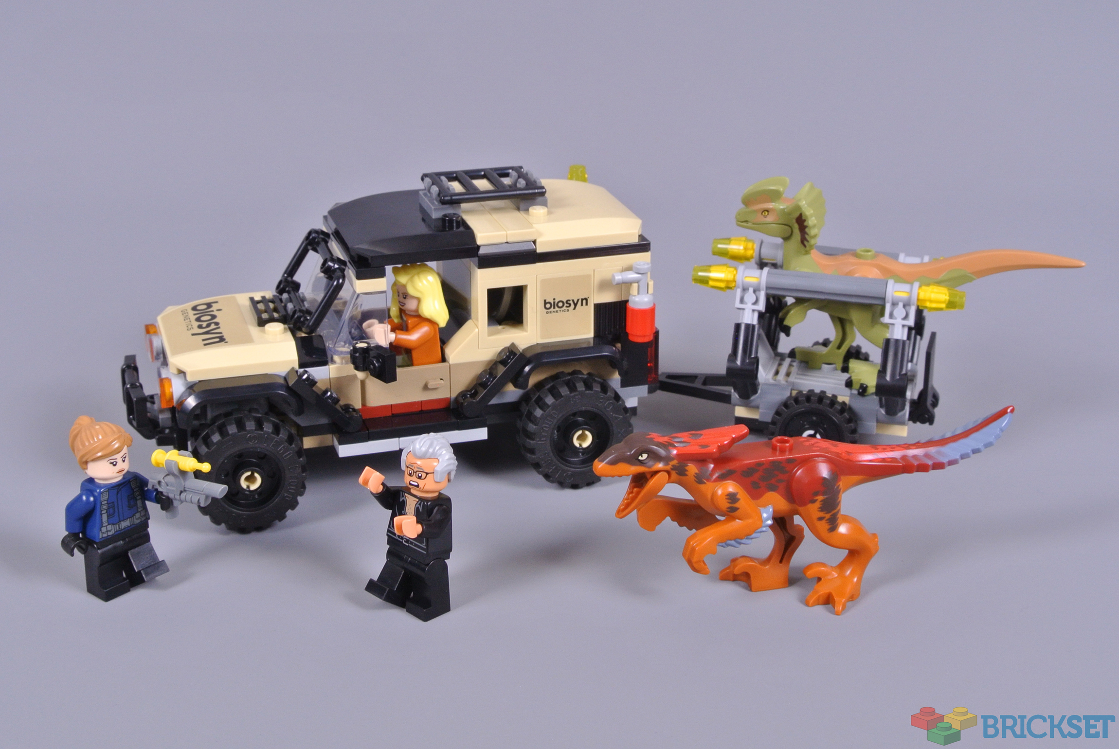 LEGO 76951 Pyroraptor & Dilophosaurus Transport review