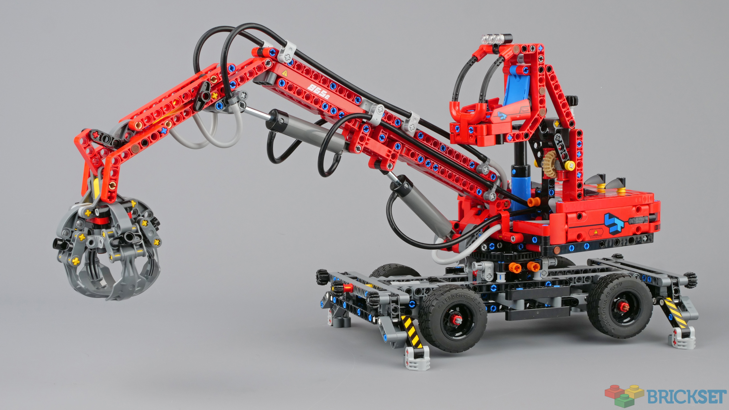 LEGO 42144 Material Handler review