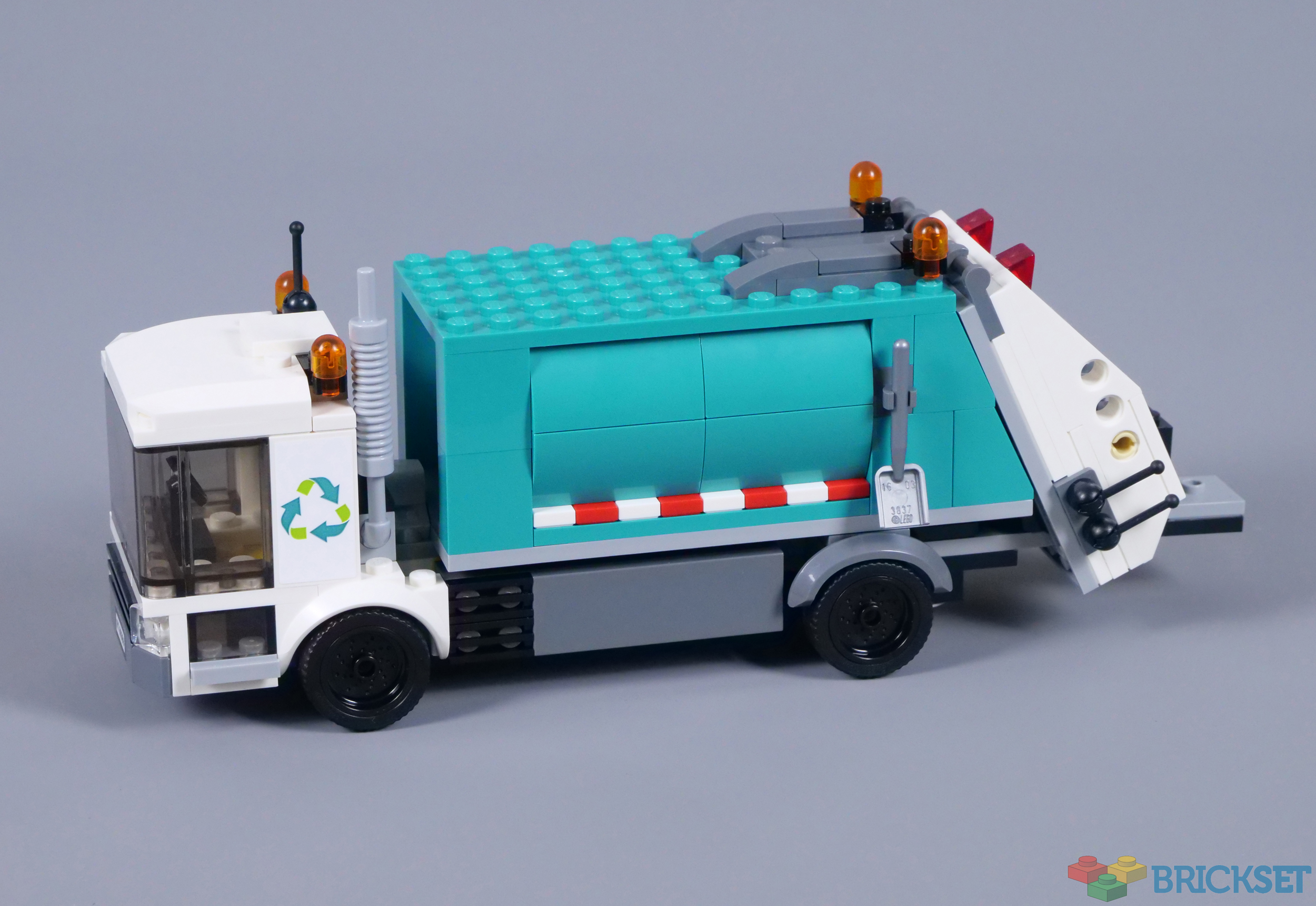 LEGO City 60386 Recycling Truck - LEGO Speed Build Review 