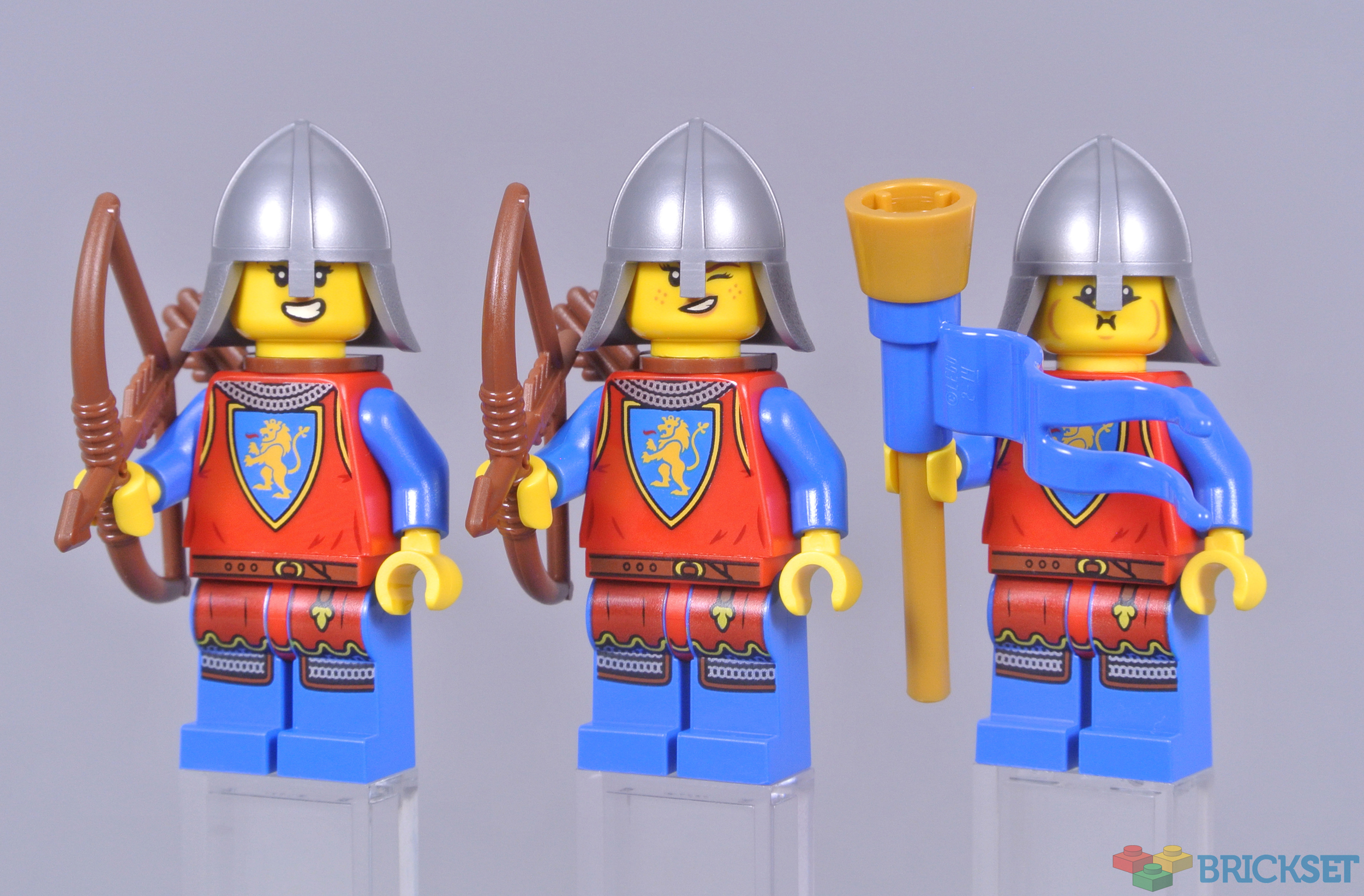 LEGO Yellow Angular Castle Minifigure Greatsword Weapon Accessory 