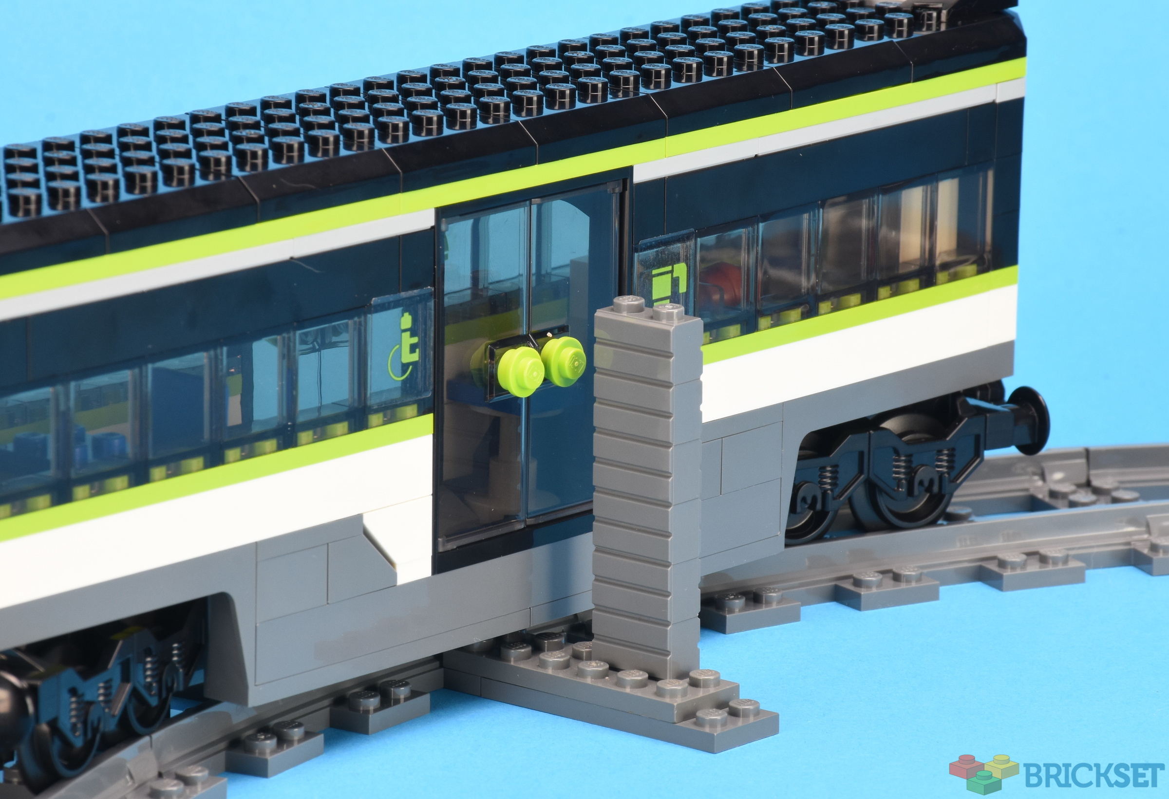 LEGO City Express Passenger Train 60337 review & running! The one they'll  miss it after it's gone 