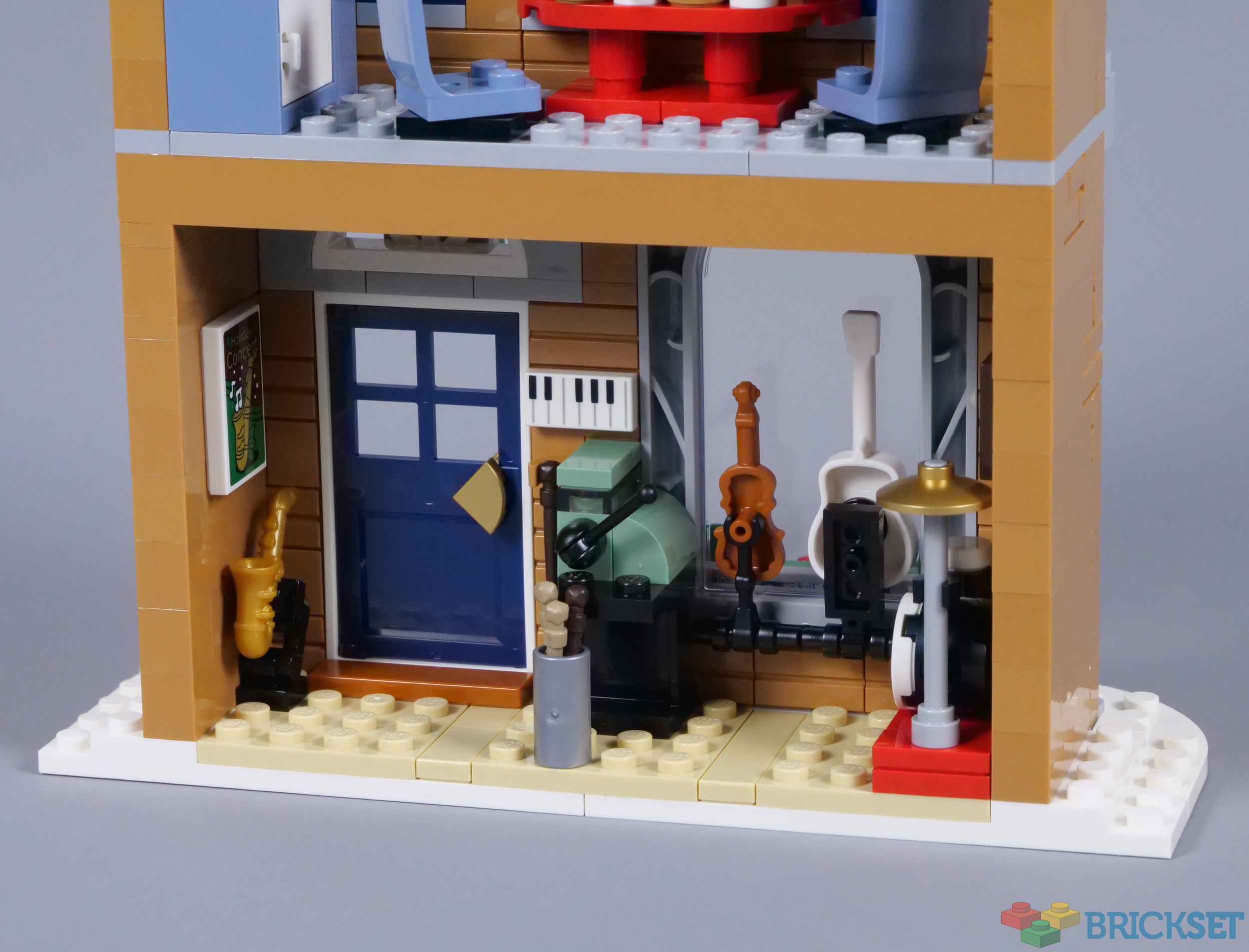 LEGO Icons Winter Village Collection 10308: Holiday Main Street –  Wintertime Retail Therapy [Review] - The Brothers Brick