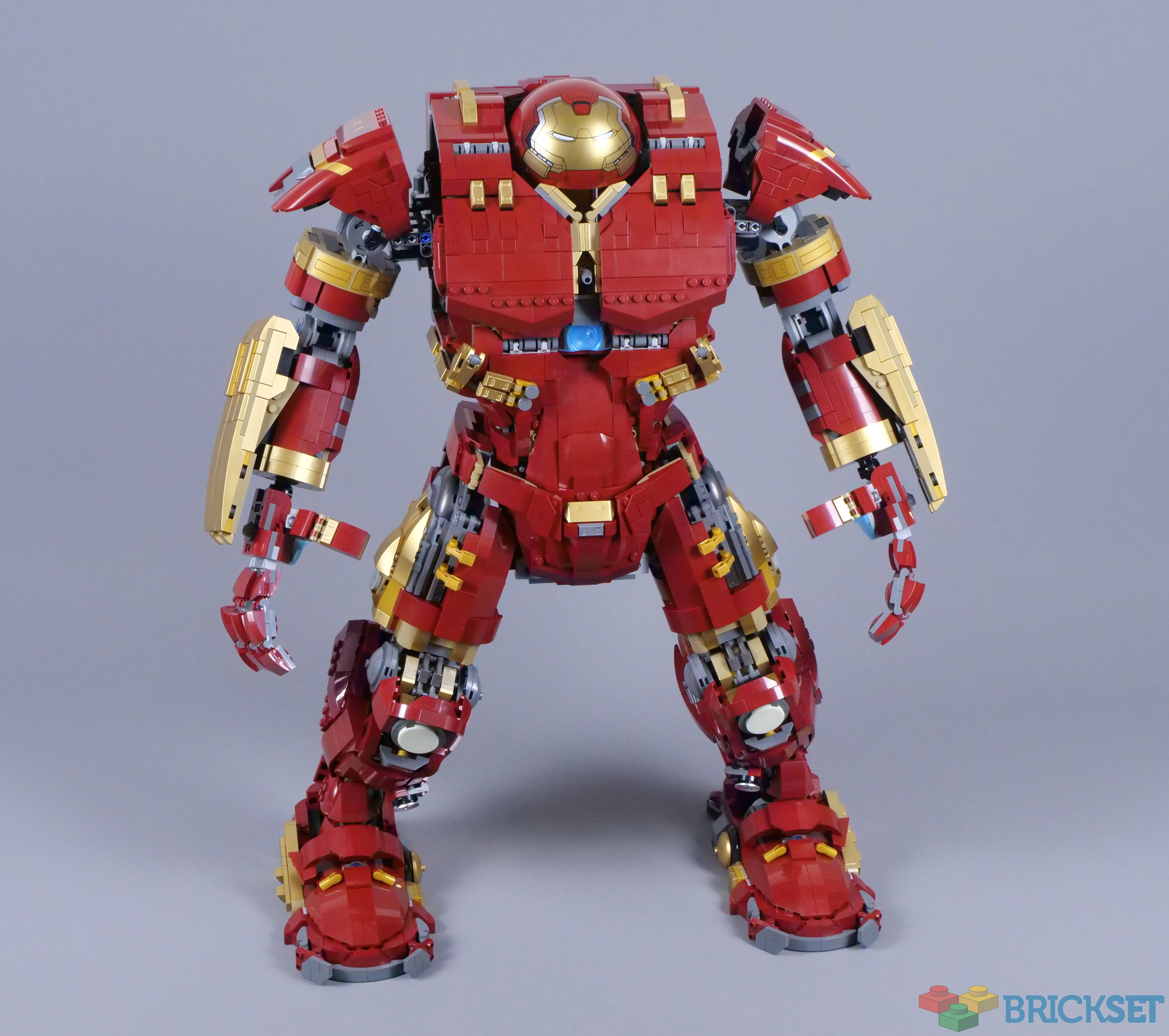 LEGO Marvel 76210 Hulkbuster is compatible with a 2022 set