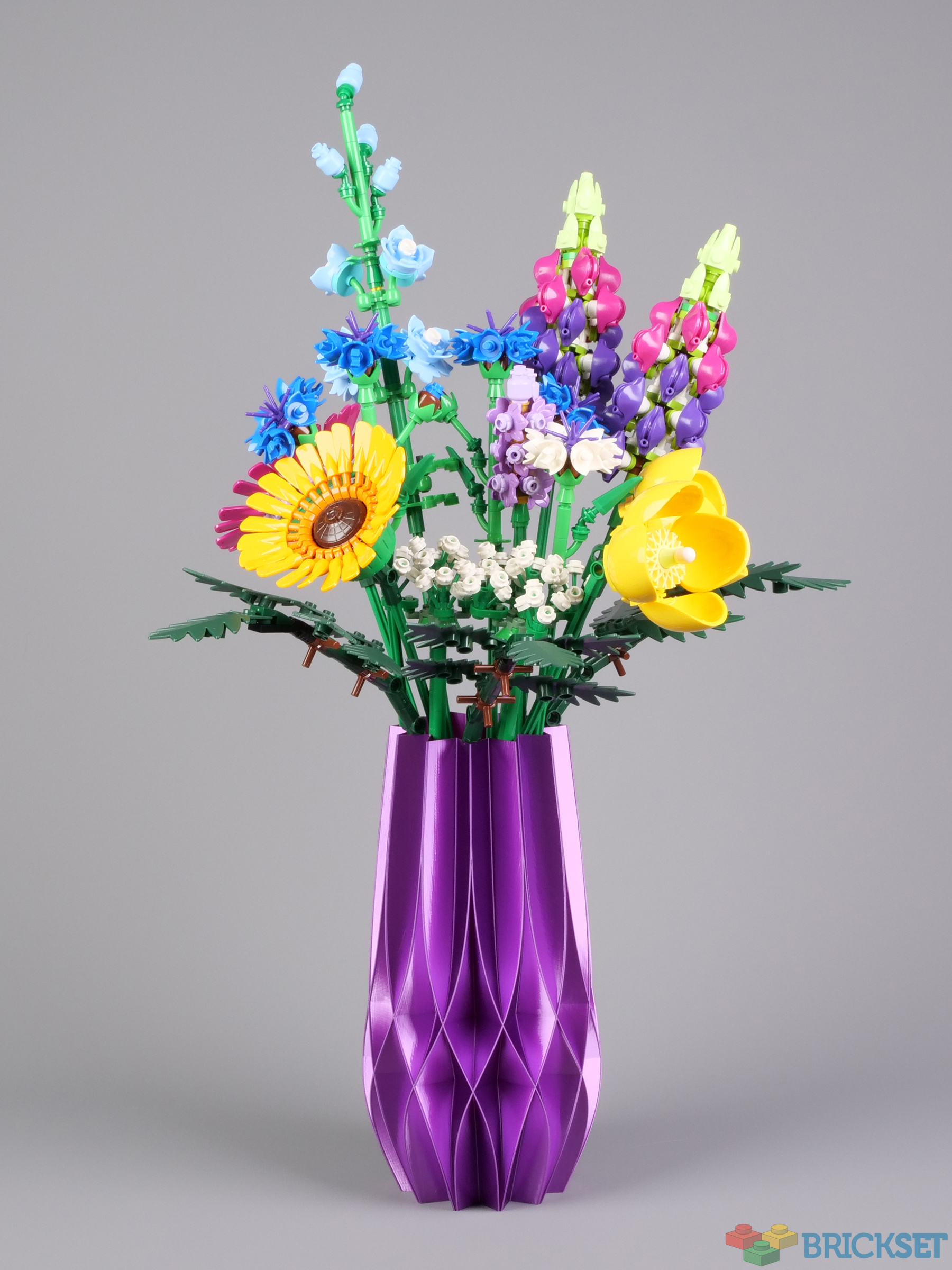 Review: 10313 Wildflower Bouquet | Brickset: LEGO set guide and database