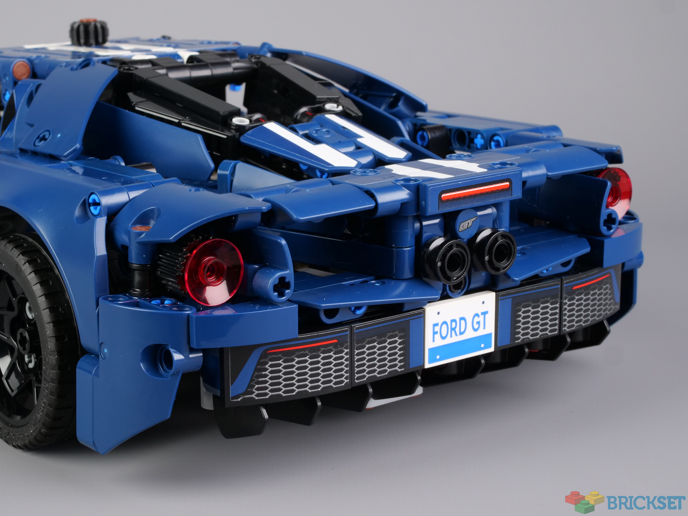 LEGO Technic Ford GT Review & Comparison 