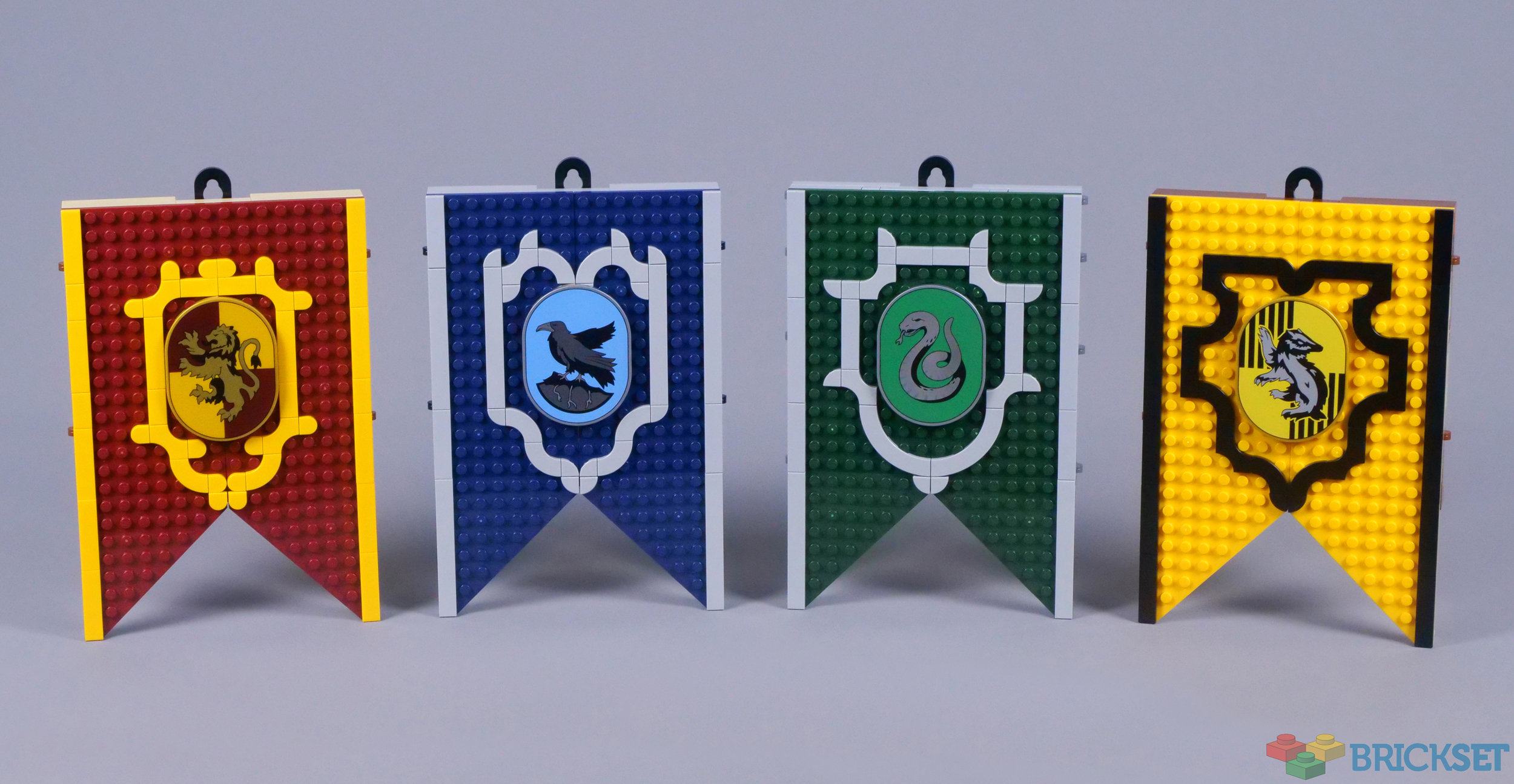 Review LEGO Harry Potter House Banners : 76409 Gryffindor, 76410 Slytherin,  76411 Ravenclaw & 76412 Hufflepuff - Brickonaute