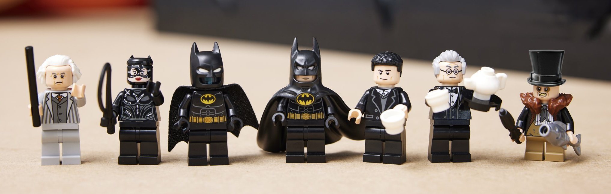 NEW LEGO Batman 89 Batmobile & Batcave Minifigures Leaks 