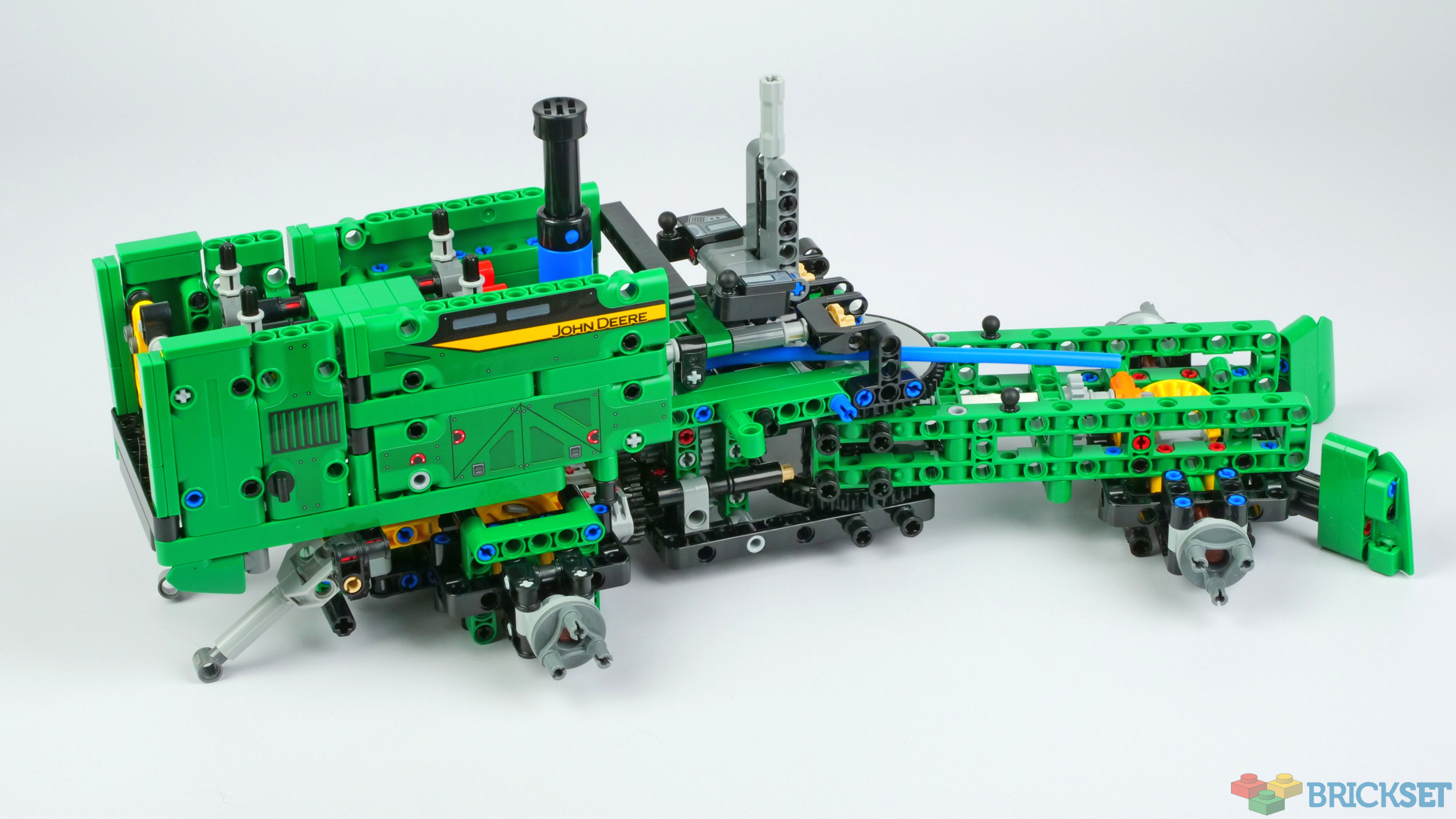 LEGO MOC JOHN DEERE 9R - 42157 ALTERNATE BUILD by Dyens Creations