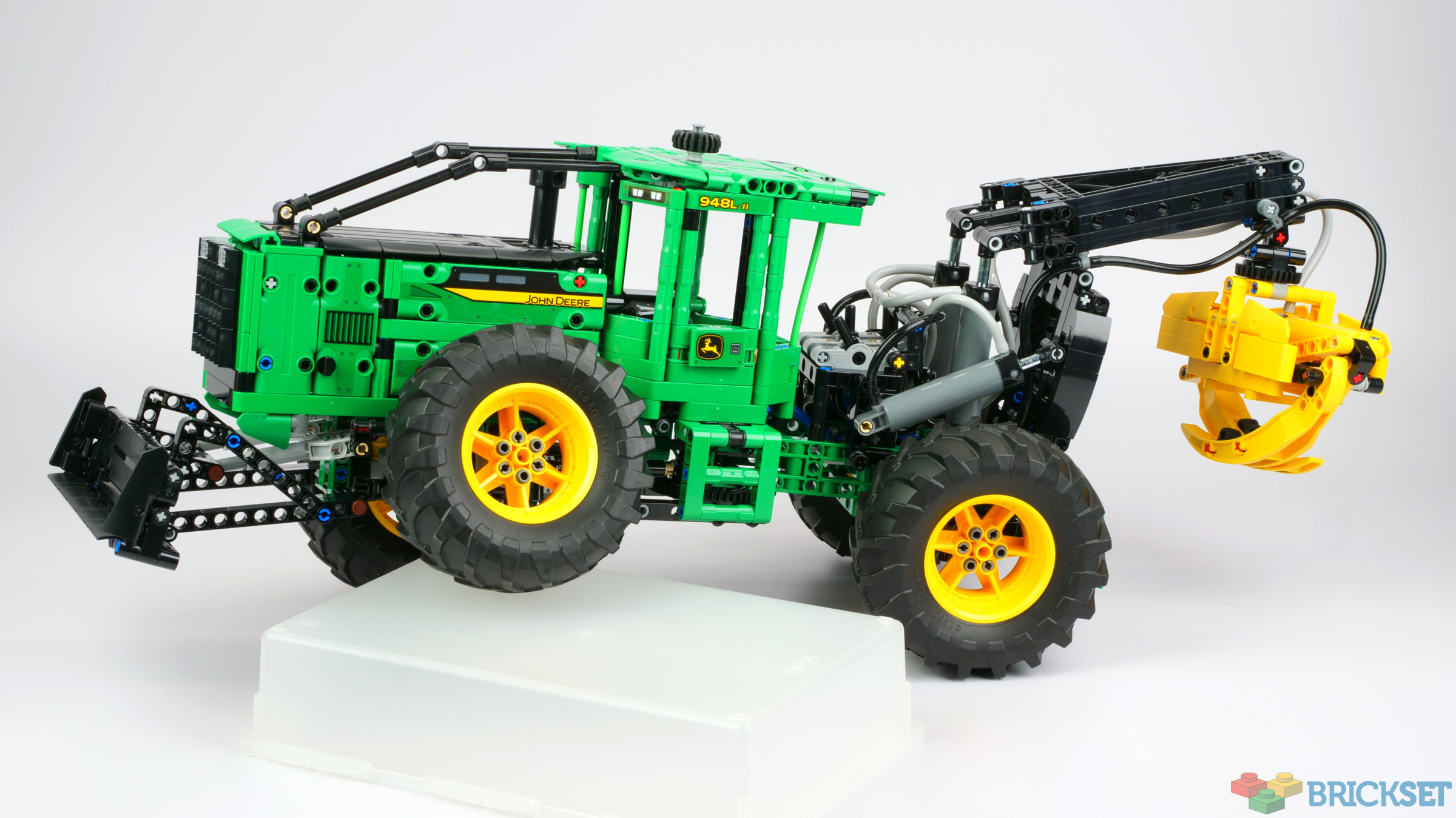 LEGO 42157 John Deere 948L II Skidder review