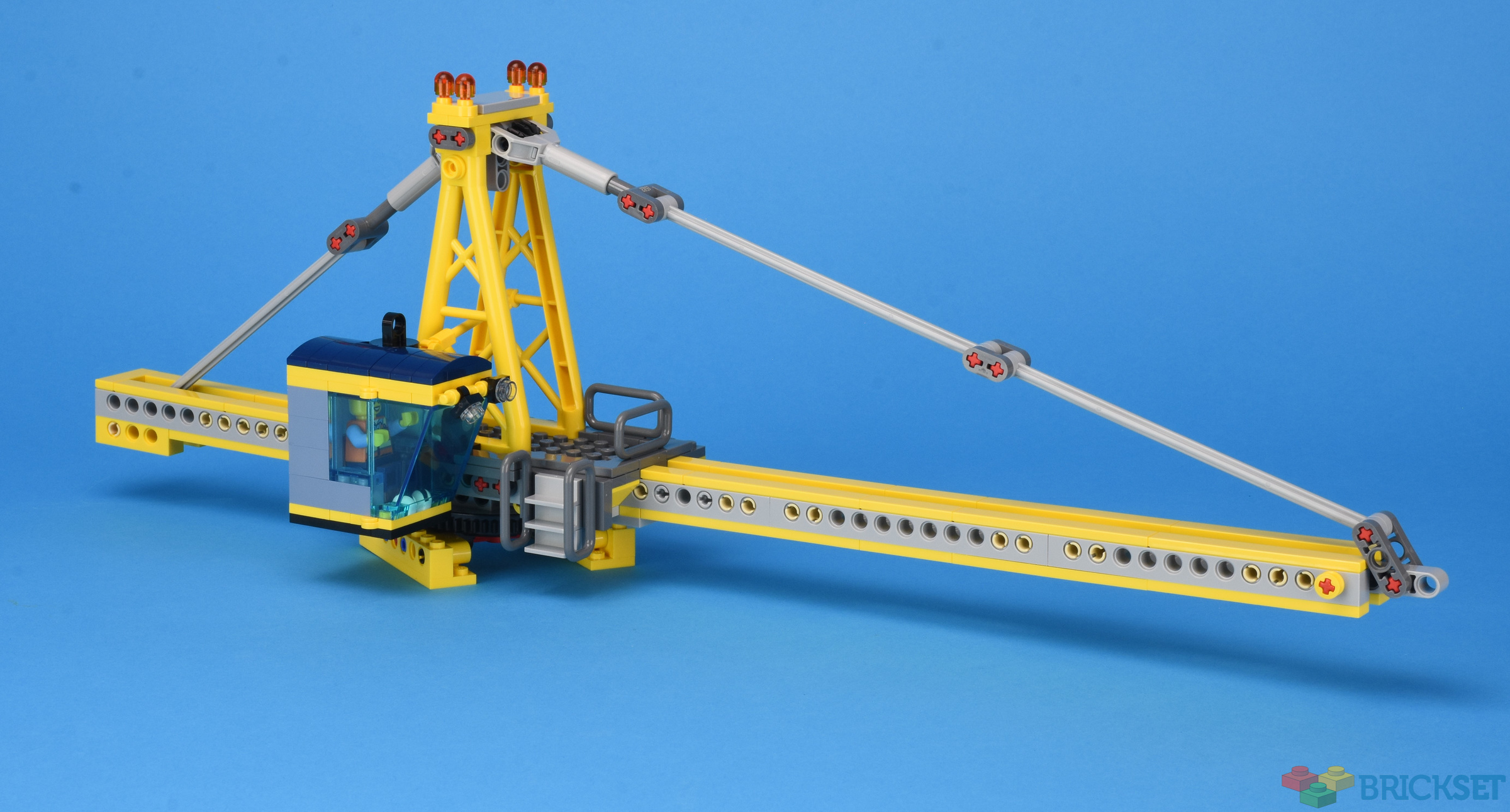 lego tower crane 7905 - Construction Machinery Videos