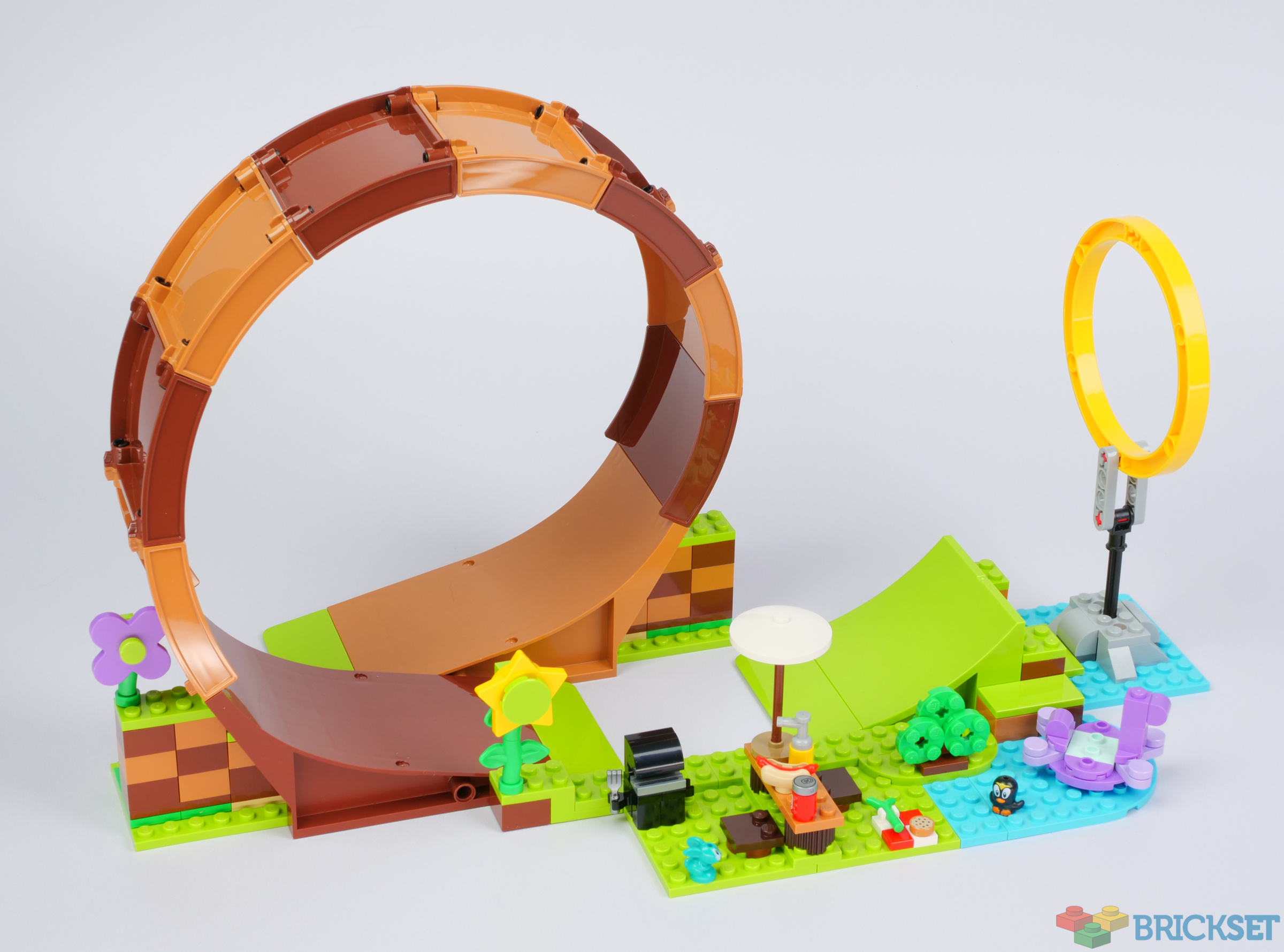 LEGO 76994 Sonic's Green Hill Zone Loop Challenge - LEGO Sonic the Hed  Condition New.