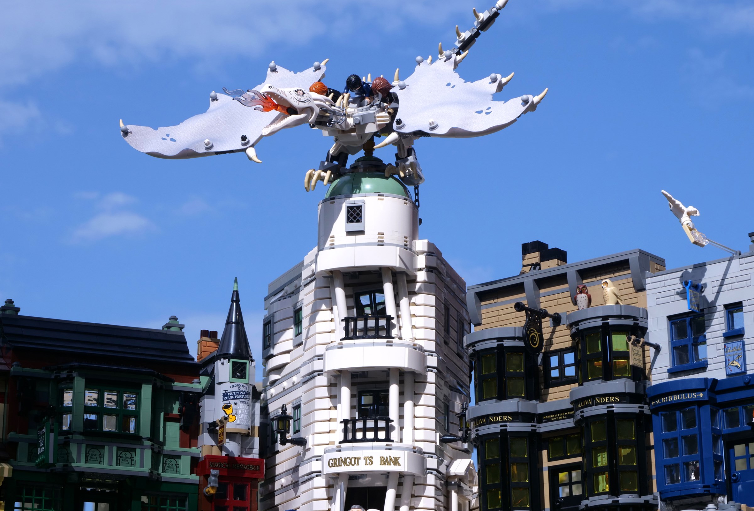 LEGO Harry Potter Gringotts Wizarding Bank – Collectors' Edition