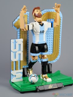 Quick Look: 43015 Lionel Messi – Football Legend