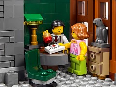 Конструктор LEGO (ЛЕГО) Creator Expert 10251 Банк кубиков Brick Bank