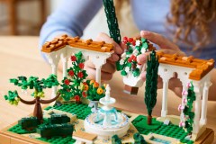 Tuin met fontein LEGO-set afbeelding 9