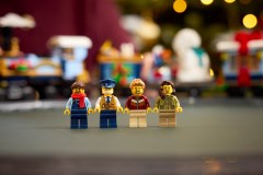 Feestelijke kersttrein LEGO-set afbeelding 12