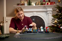Feestelijke kersttrein LEGO-set afbeelding 15